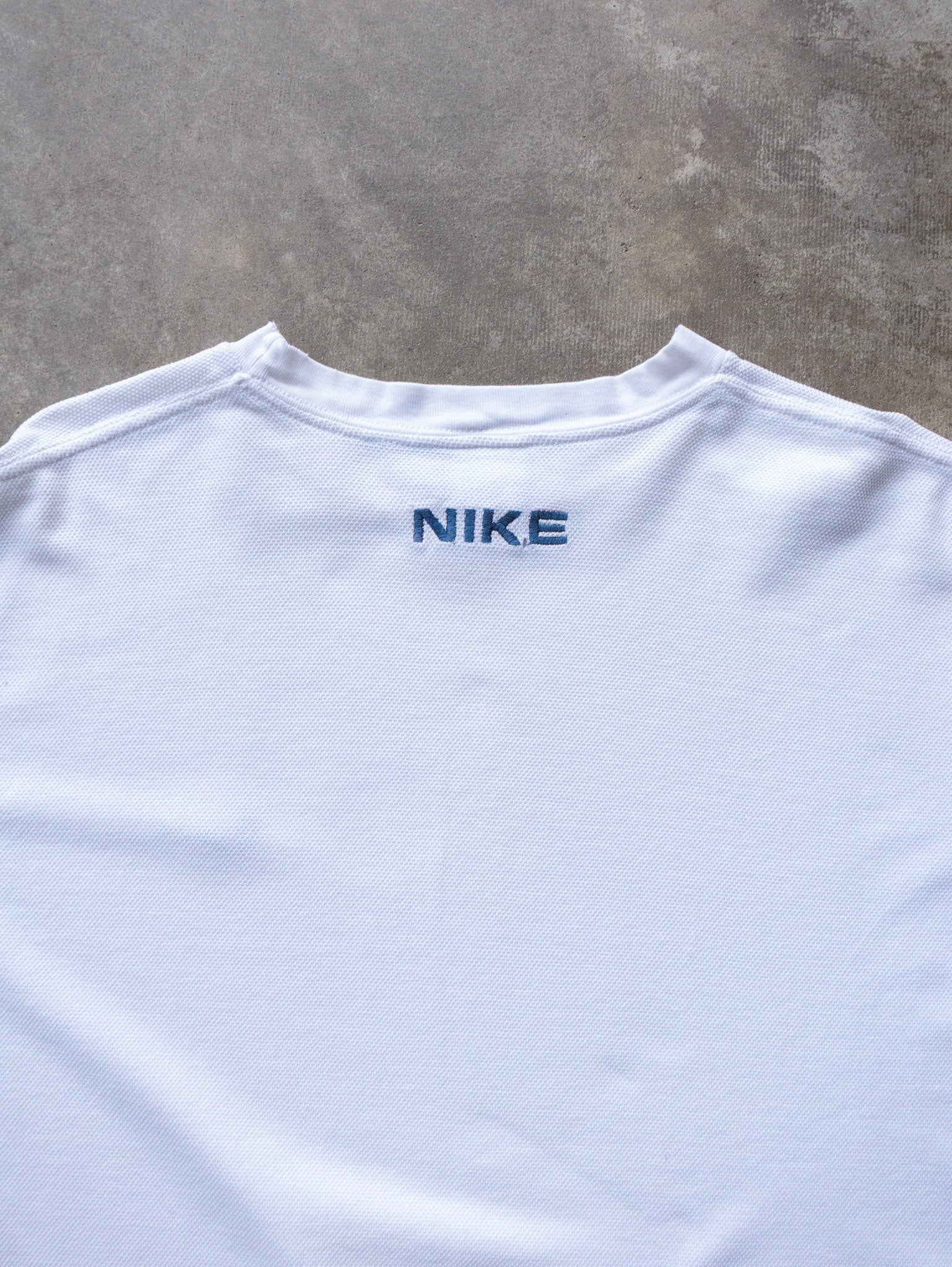 Vintage 90s White Nike Swoosh Tee (L)