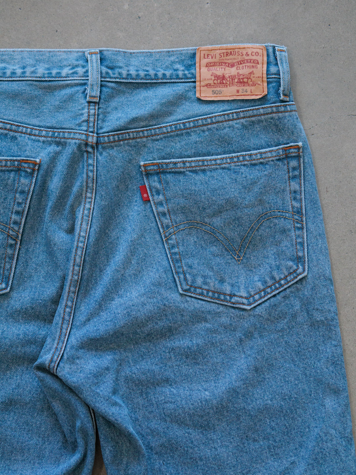Vintage 00s Blue Levi's 505 Shorts (W34)