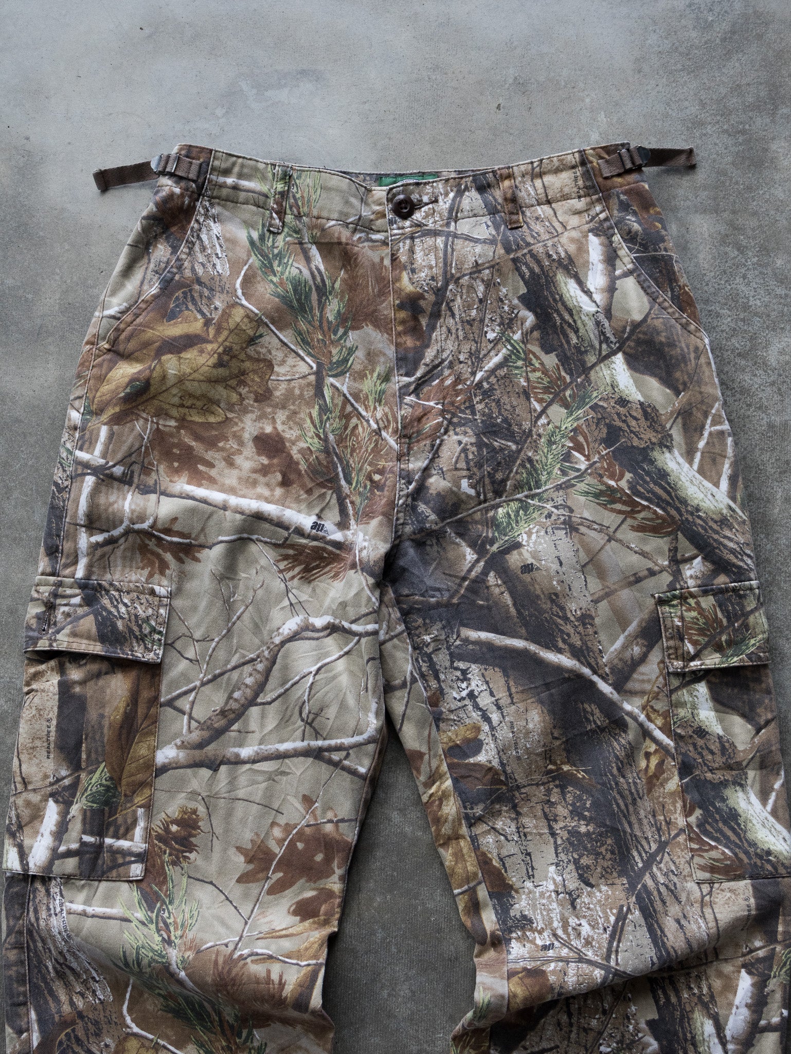 Vintage Cabela’s Camo Cargo Pants (W34)