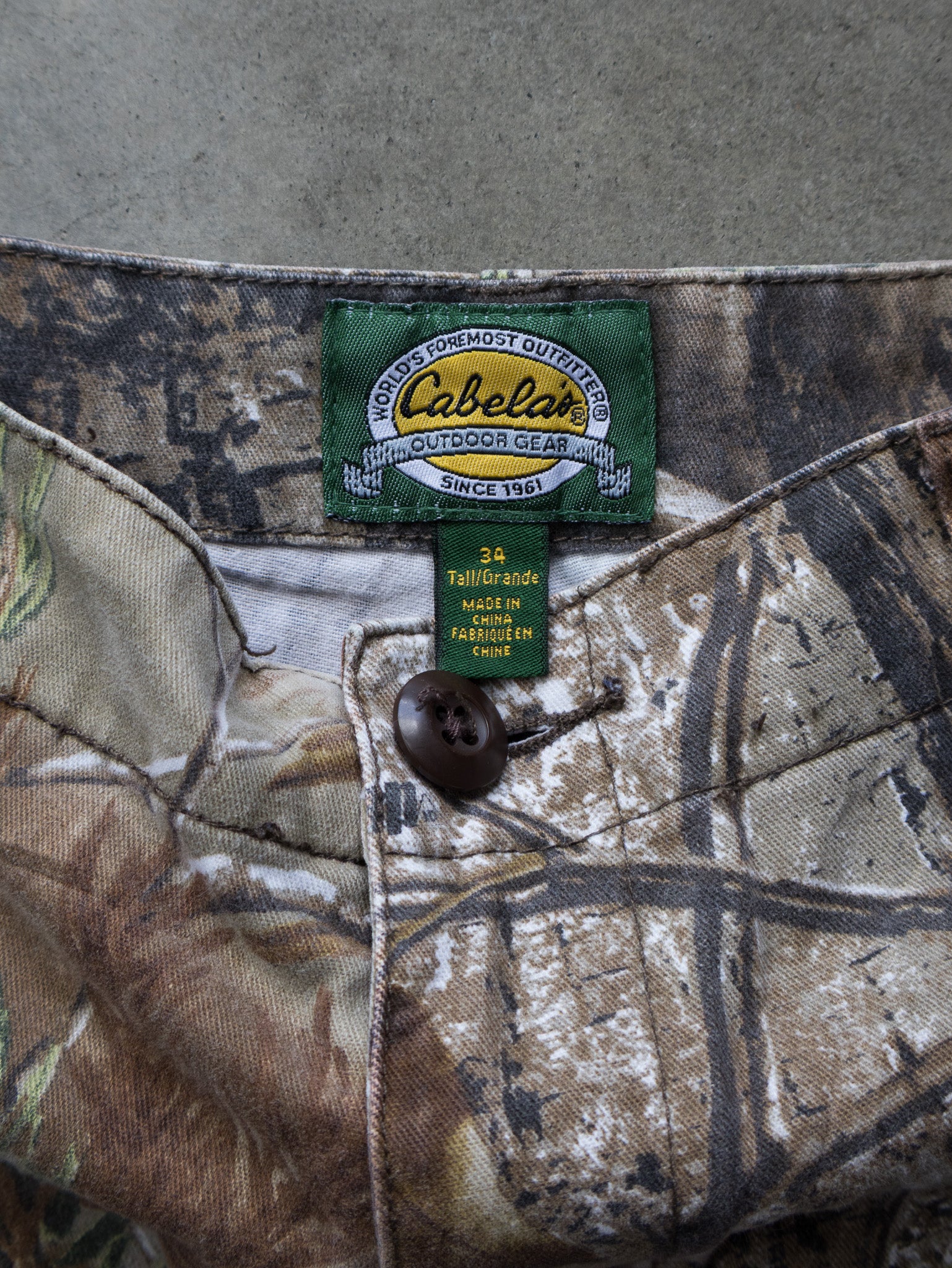 Vintage Cabela’s Camo Cargo Pants (W34)