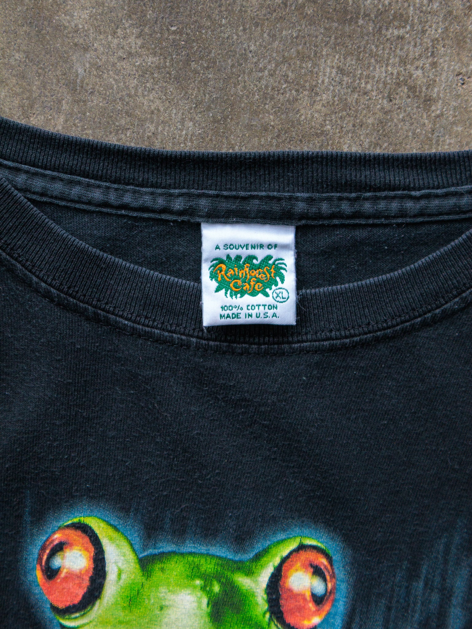 Vintage 90s Rainforest Cafe Frog Tee (XL)