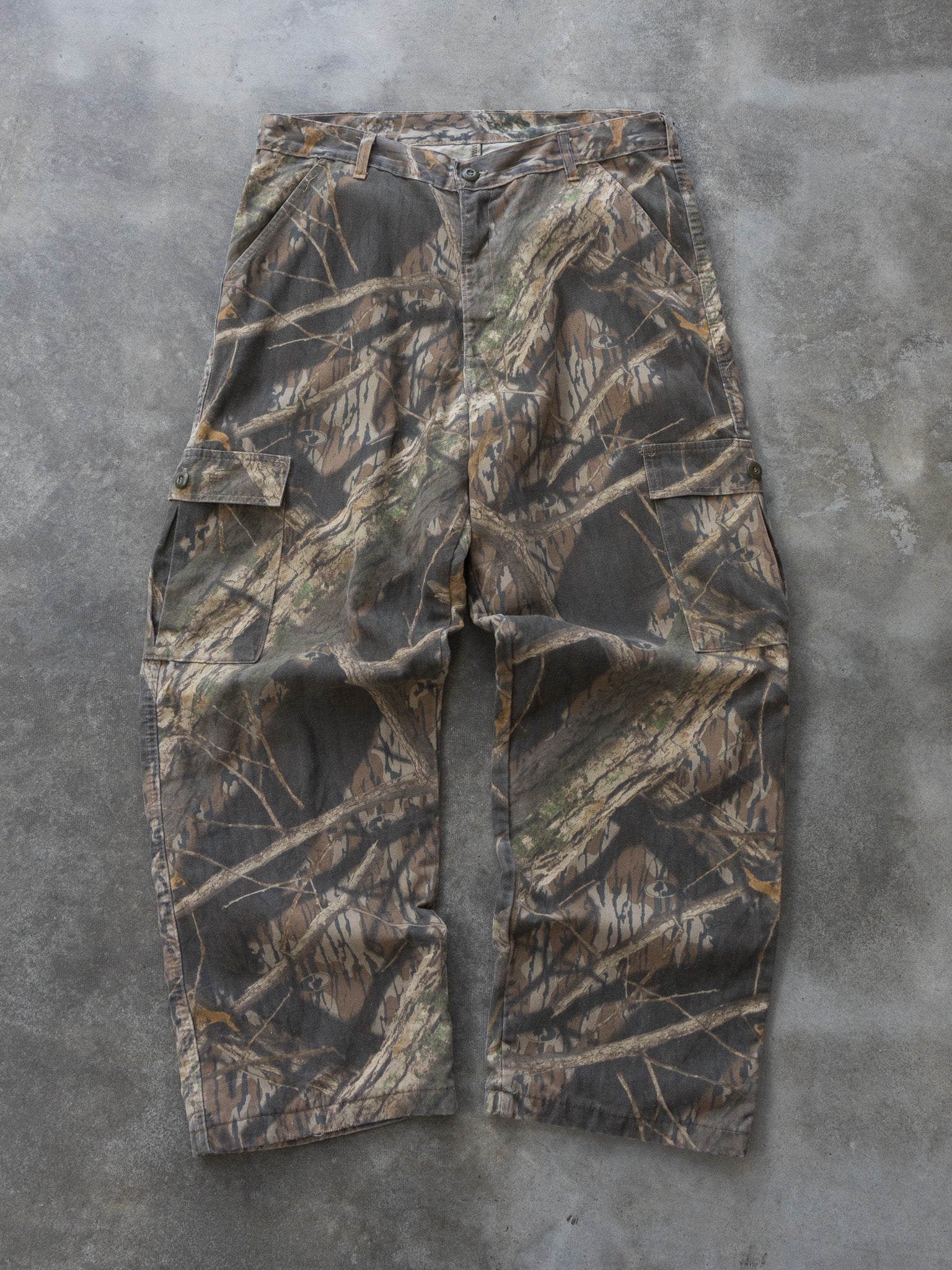 Vintage Realtree Camo Cargo Pants (W36)