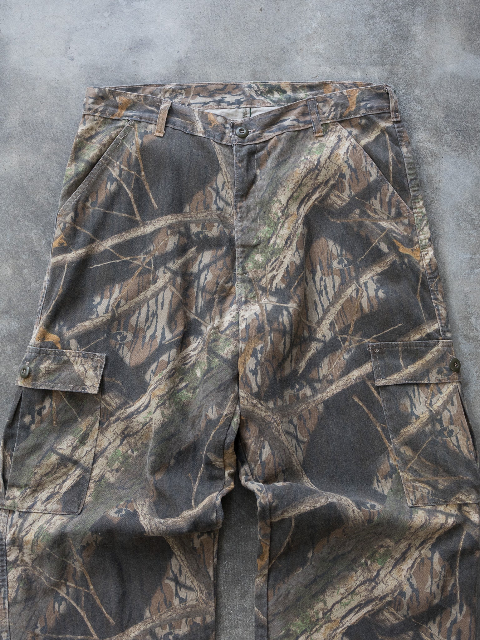 Vintage Realtree Camo Cargo Pants (W36)