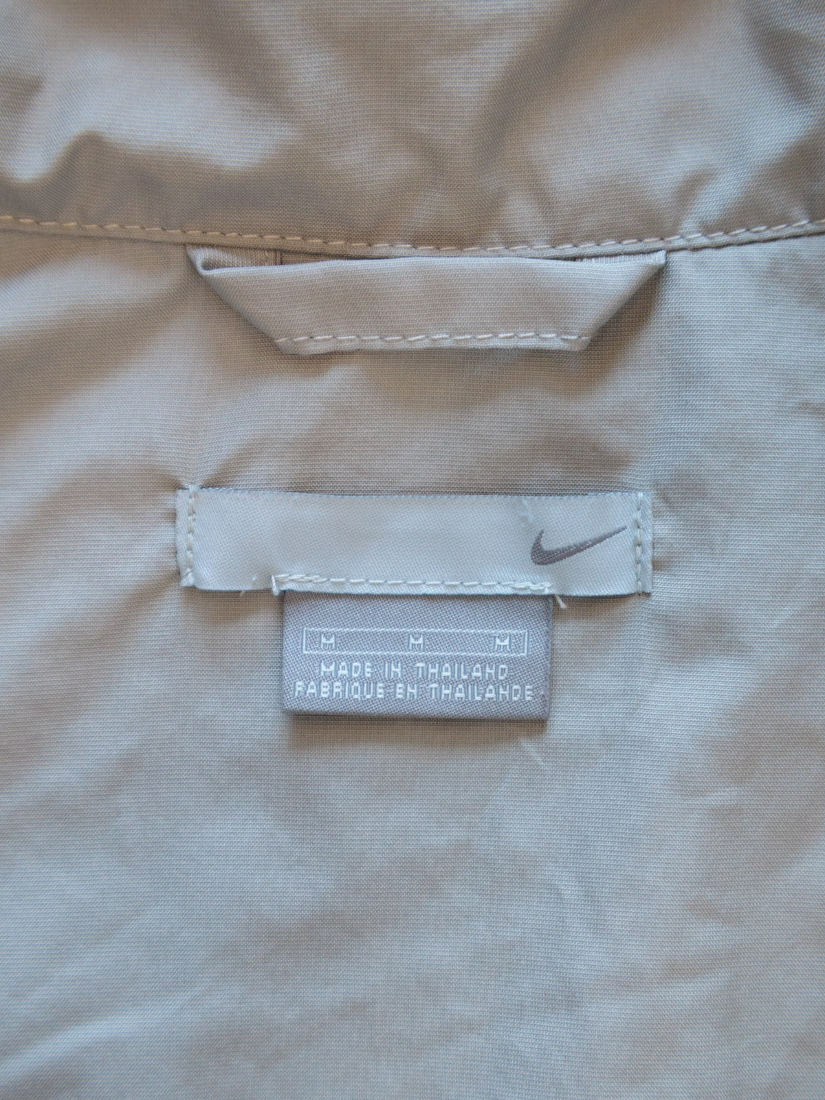 Vintage 00s Grey Nike Windbreaker (M)