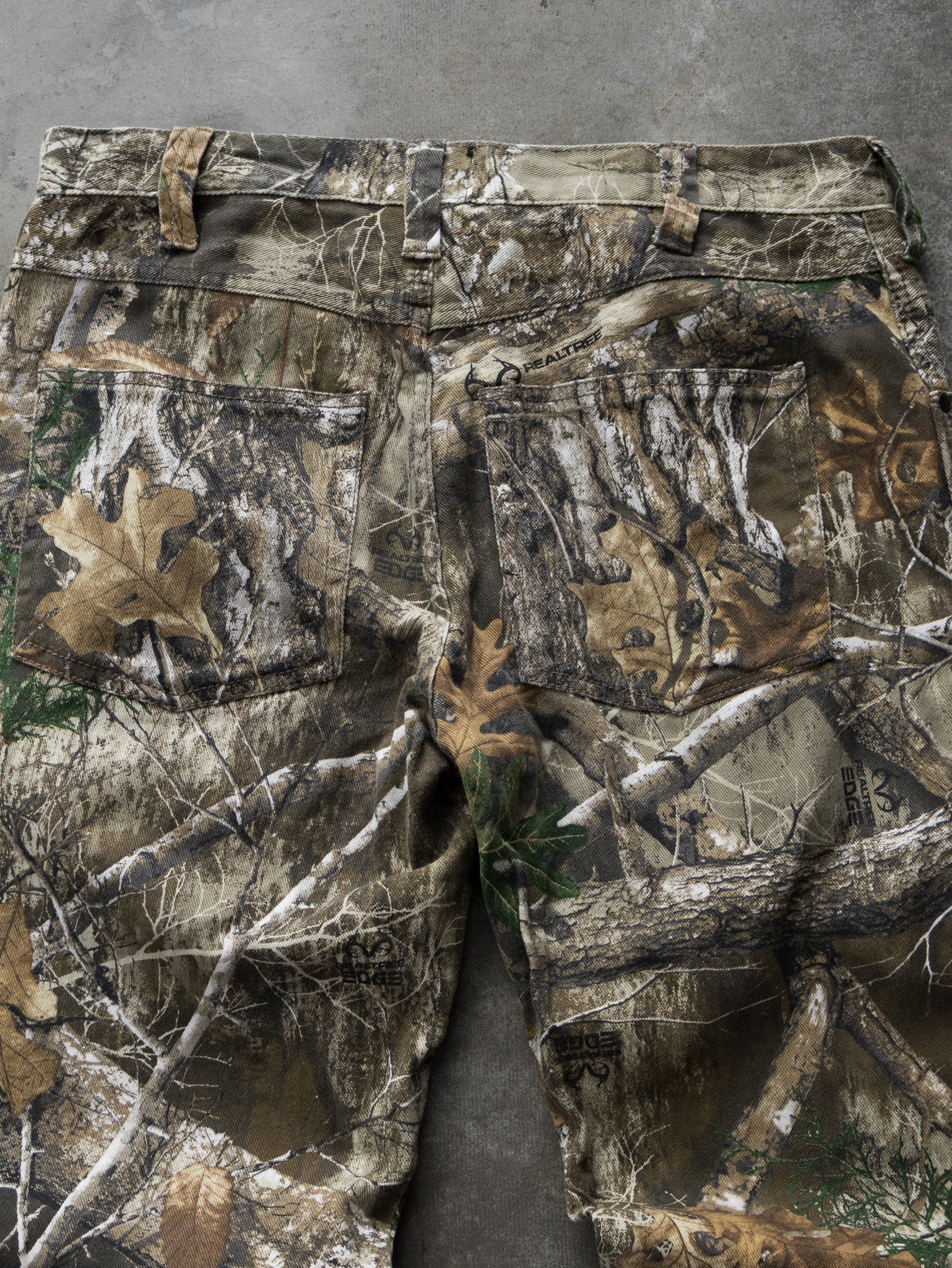 Vintage Realtree Camo Pants (W32)