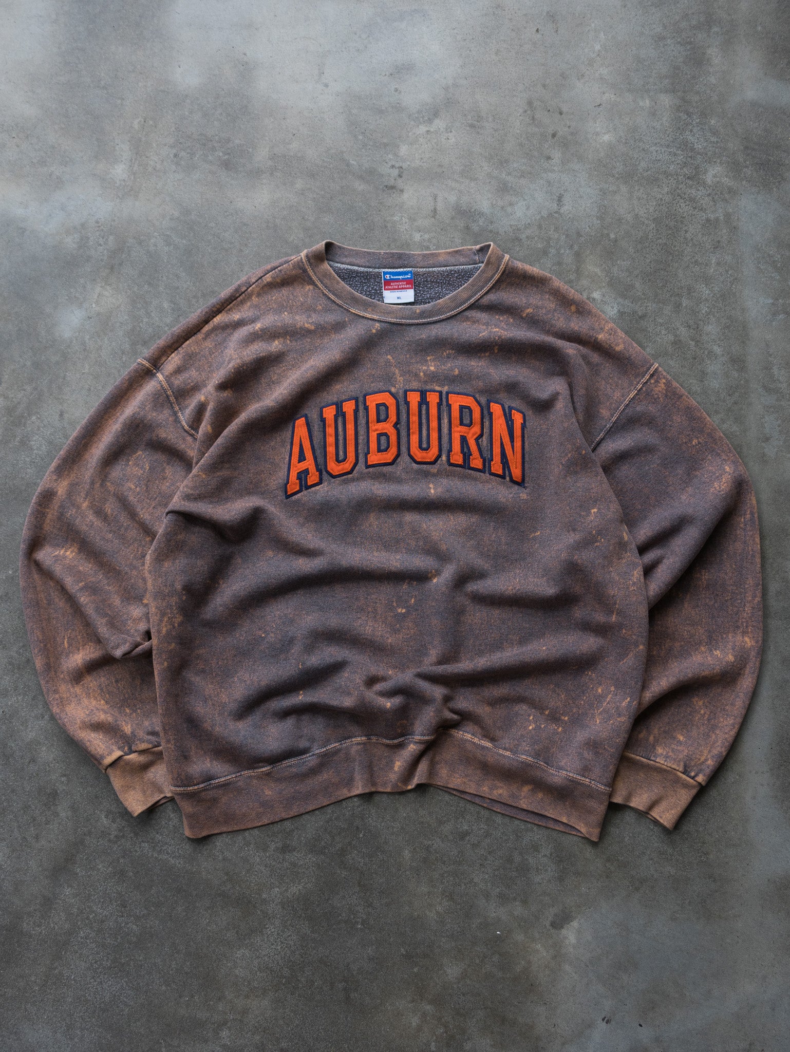 Vintage 90s Acid Wash Champion Auburn University Sweatshirt (XL)