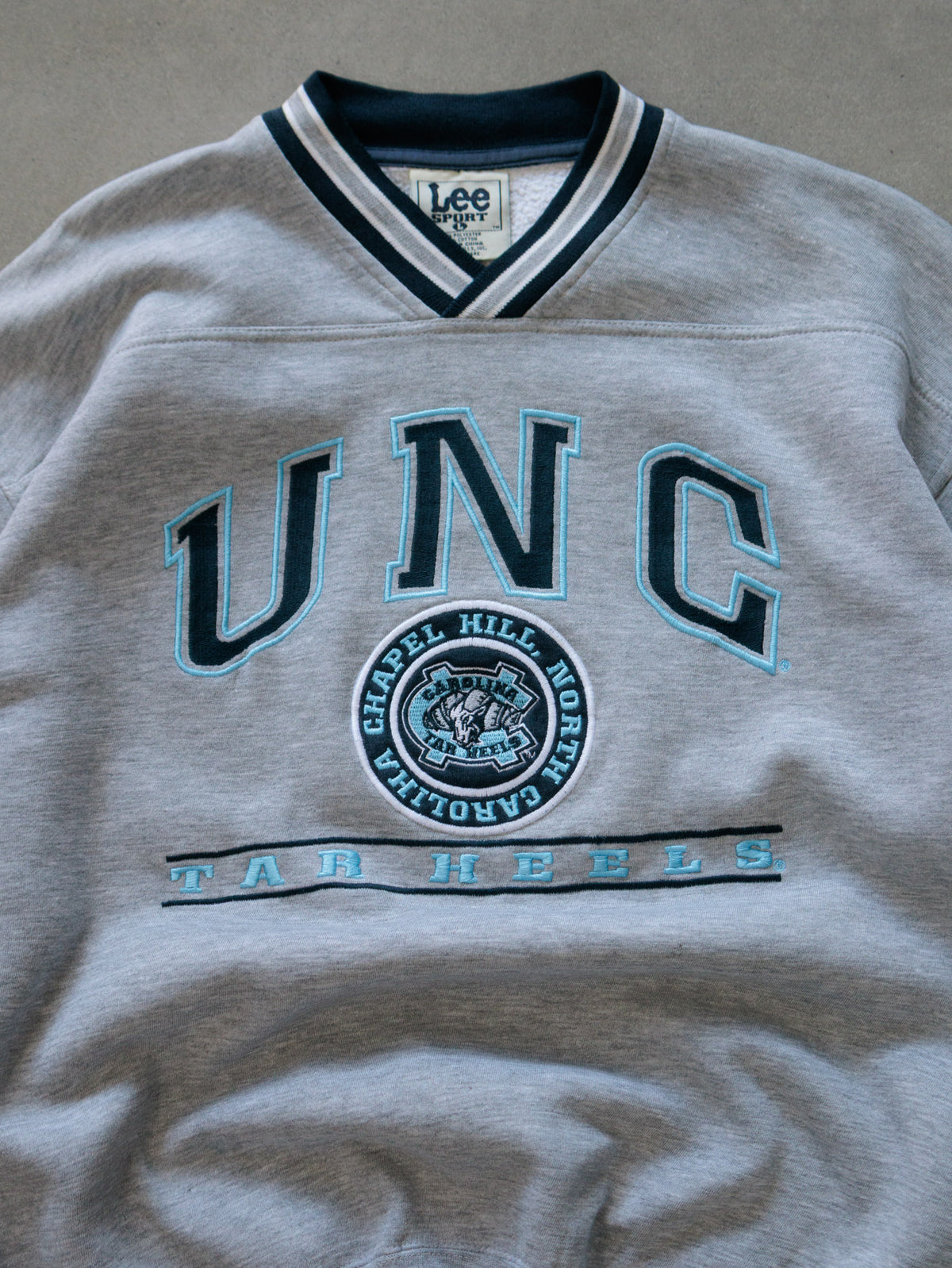 Vintage 90s Grey Lee Sport UNC Tar Heels Sweatshirt (-)