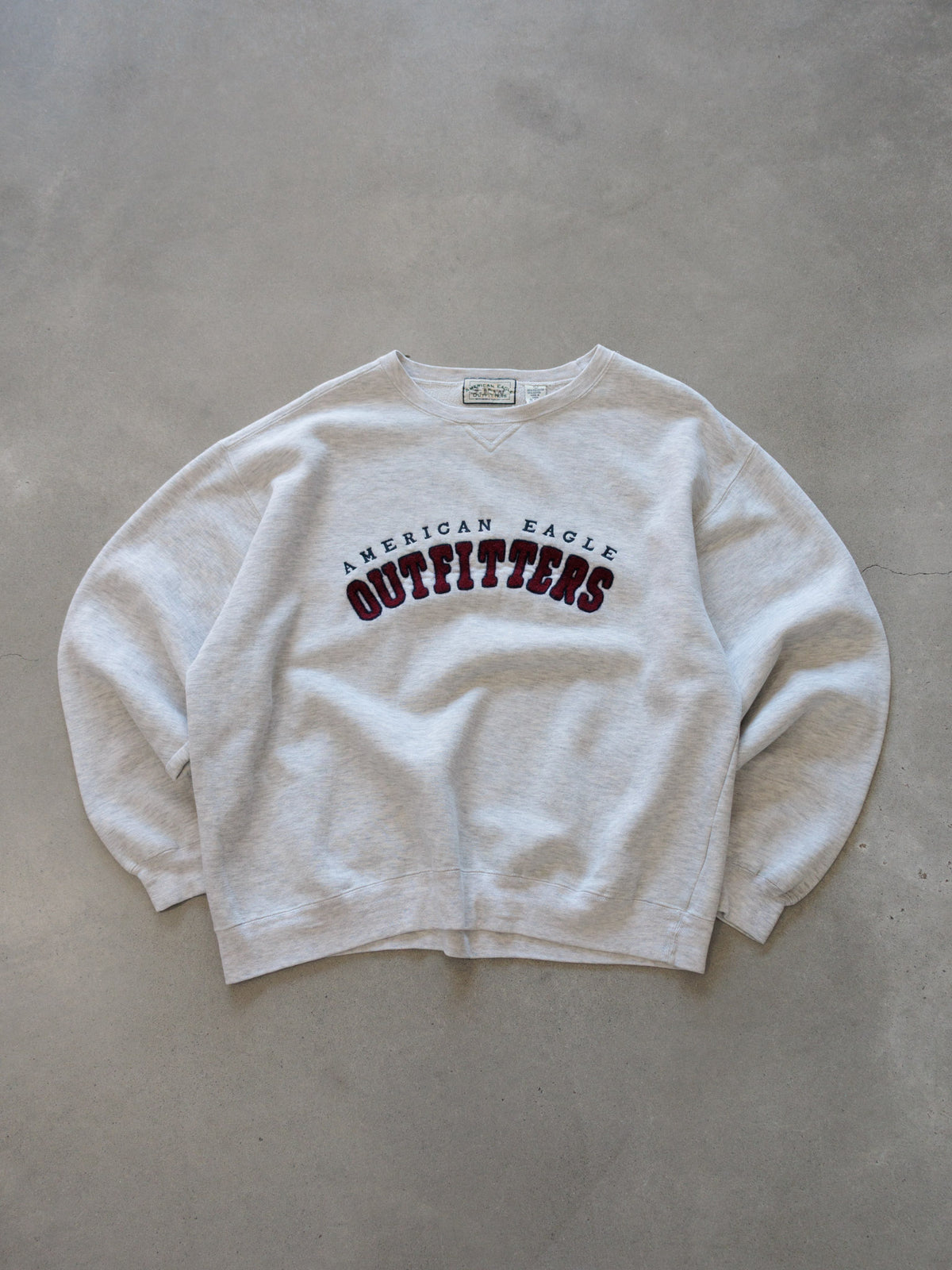 Vintage 90s Grey American Eagle Outfitters Sweatshirt (L)