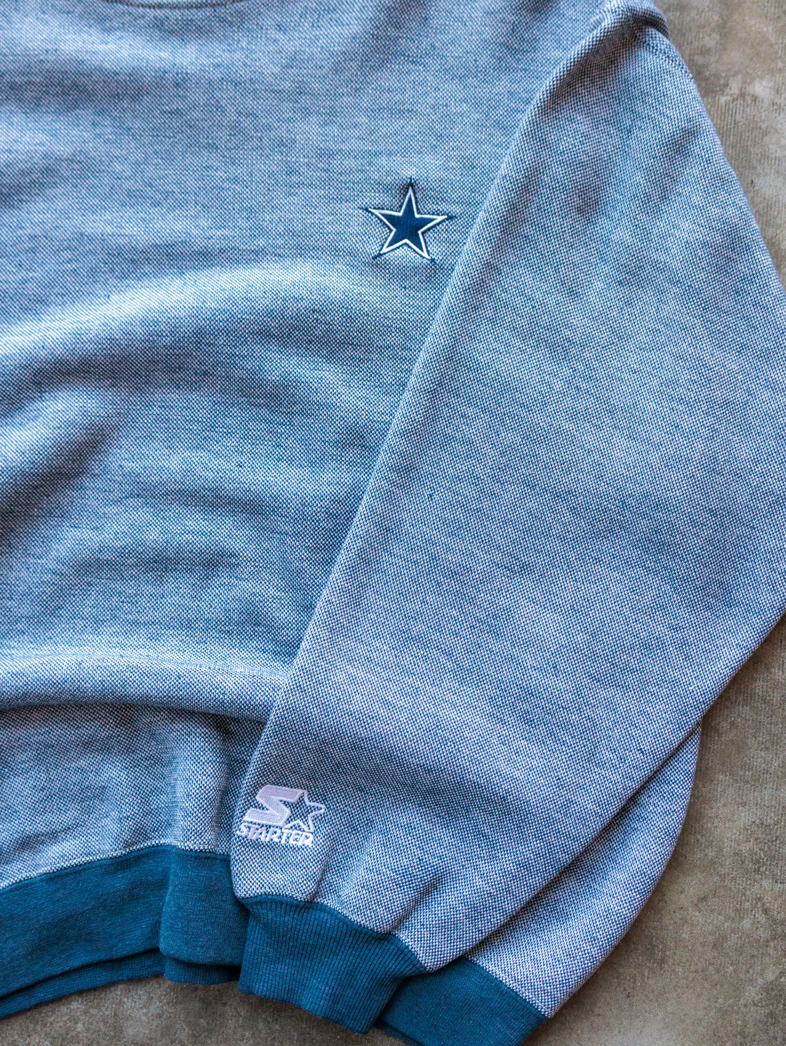 Vintage 90s Grey & Blue Starter Dallas Cowboys Sweatshirt (M)