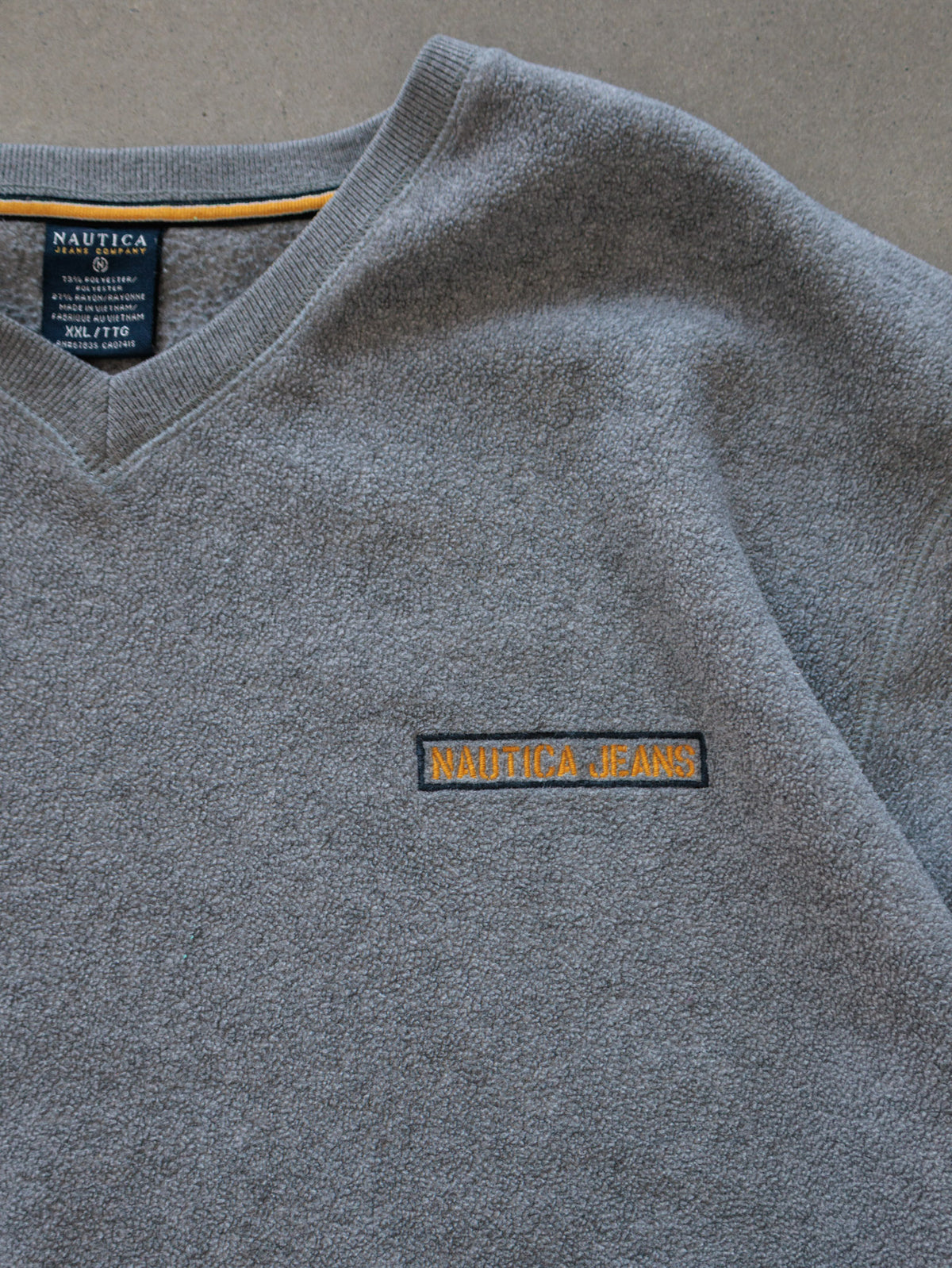 Vintage 00s Grey Nautica Fleece V-Neck Sweatshirt (2XL)