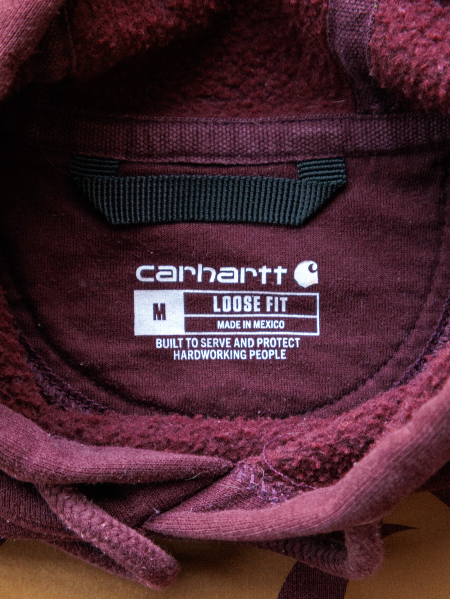 Vintage Burgundy Carhartt Graphic Hoodie (M)