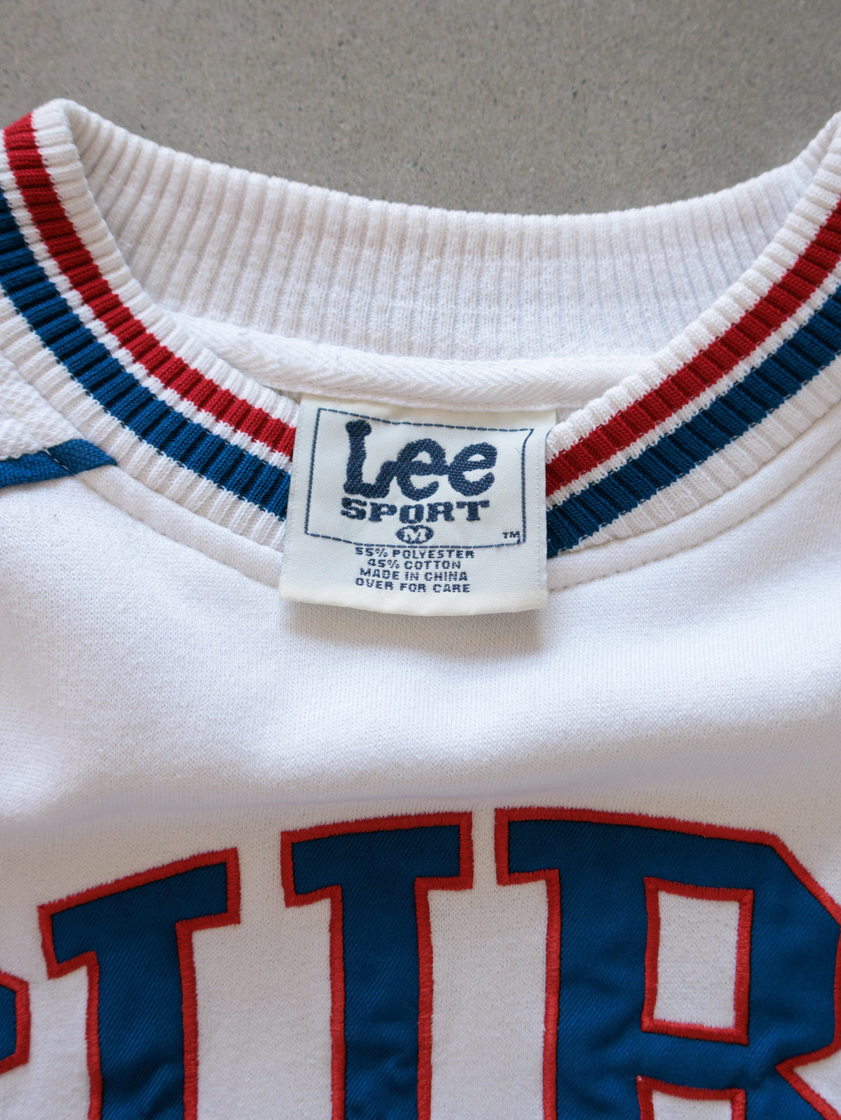 Vintage 90s White Lee Sport Chicago Cubs V-Neck Sweatshirt (M)