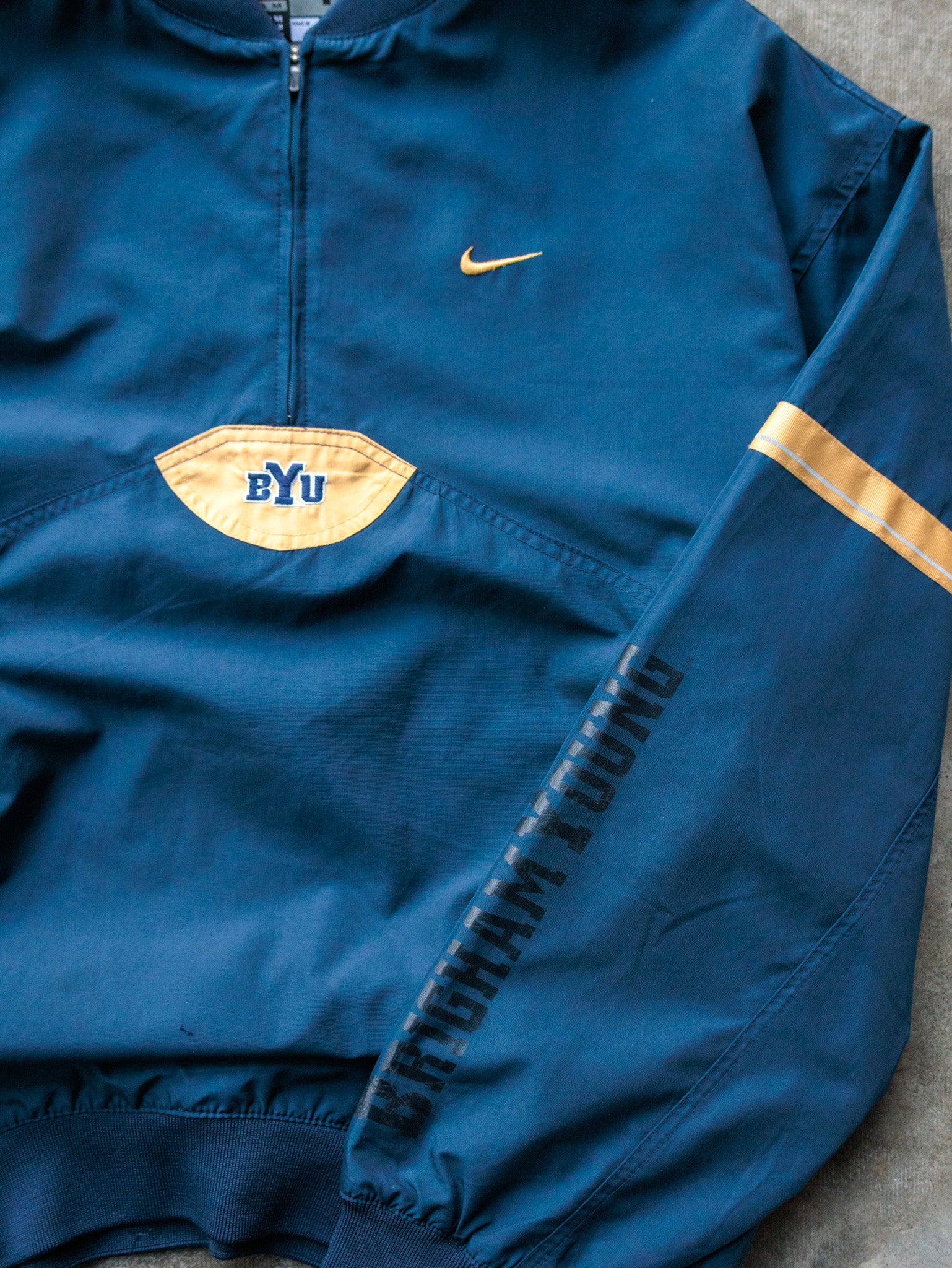 Vintage 00s Navy Nike BYU Windbreaker Jacket (M)