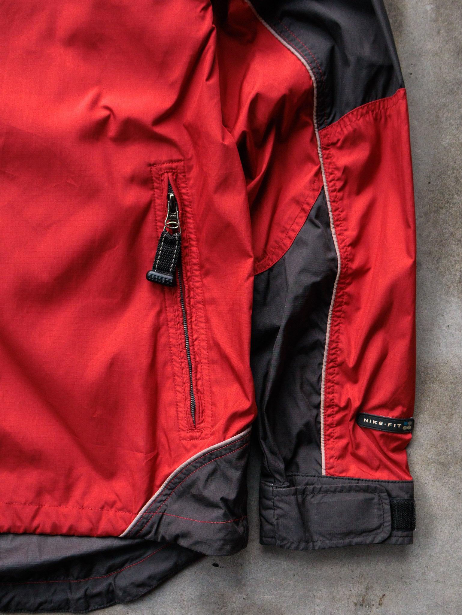 Vintage 00s Red Nike ACG Jacket (S)