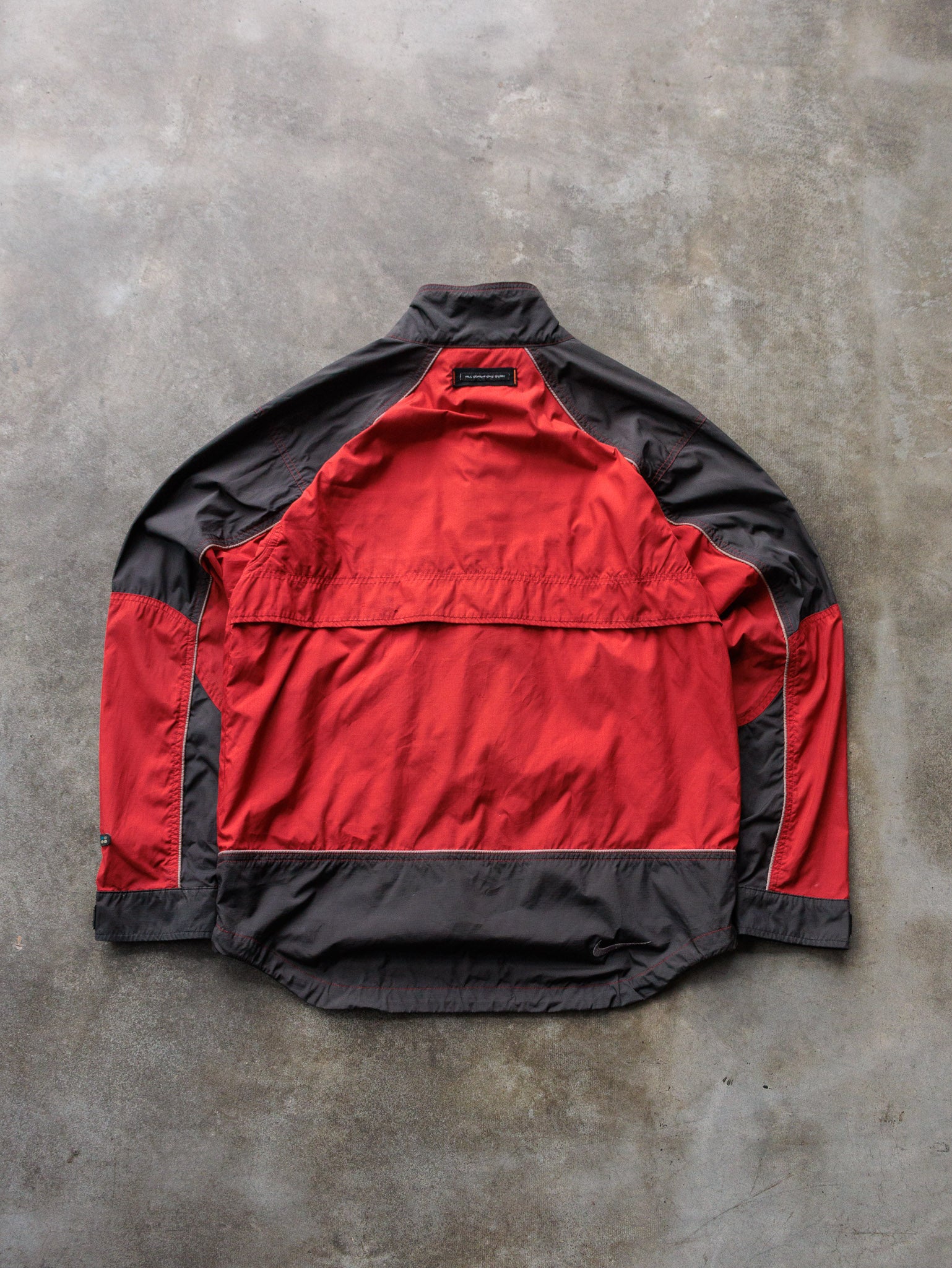 Vintage 00s Red Nike ACG Jacket (S)