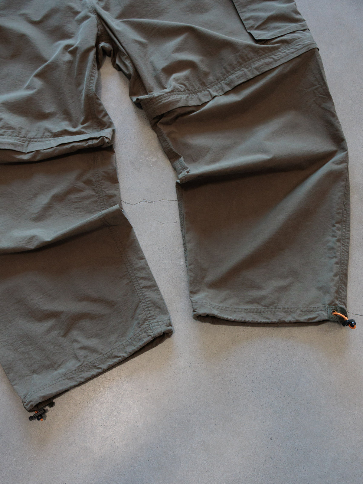 Vintage 00s Green DownEast Outfitters Convertible Cargo Pants (XL)
