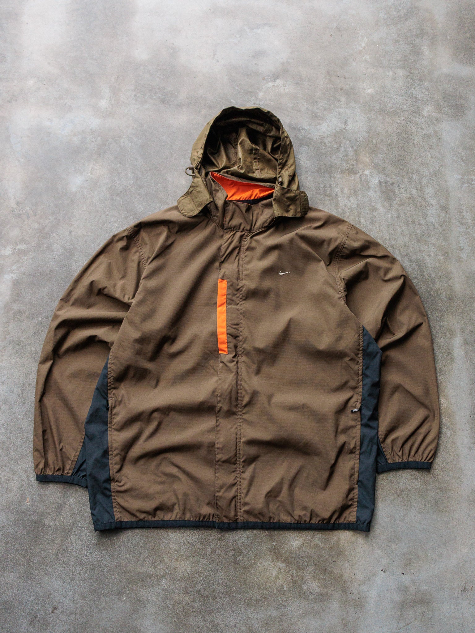 Vintage 00s Brown Nike Tuck-Away Hood Clima-Fit Jacket (XL)