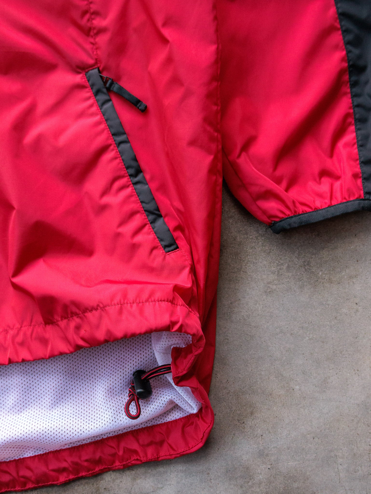 Vintage 00s Red Nike Windbreaker Jacket (16-18Y)
