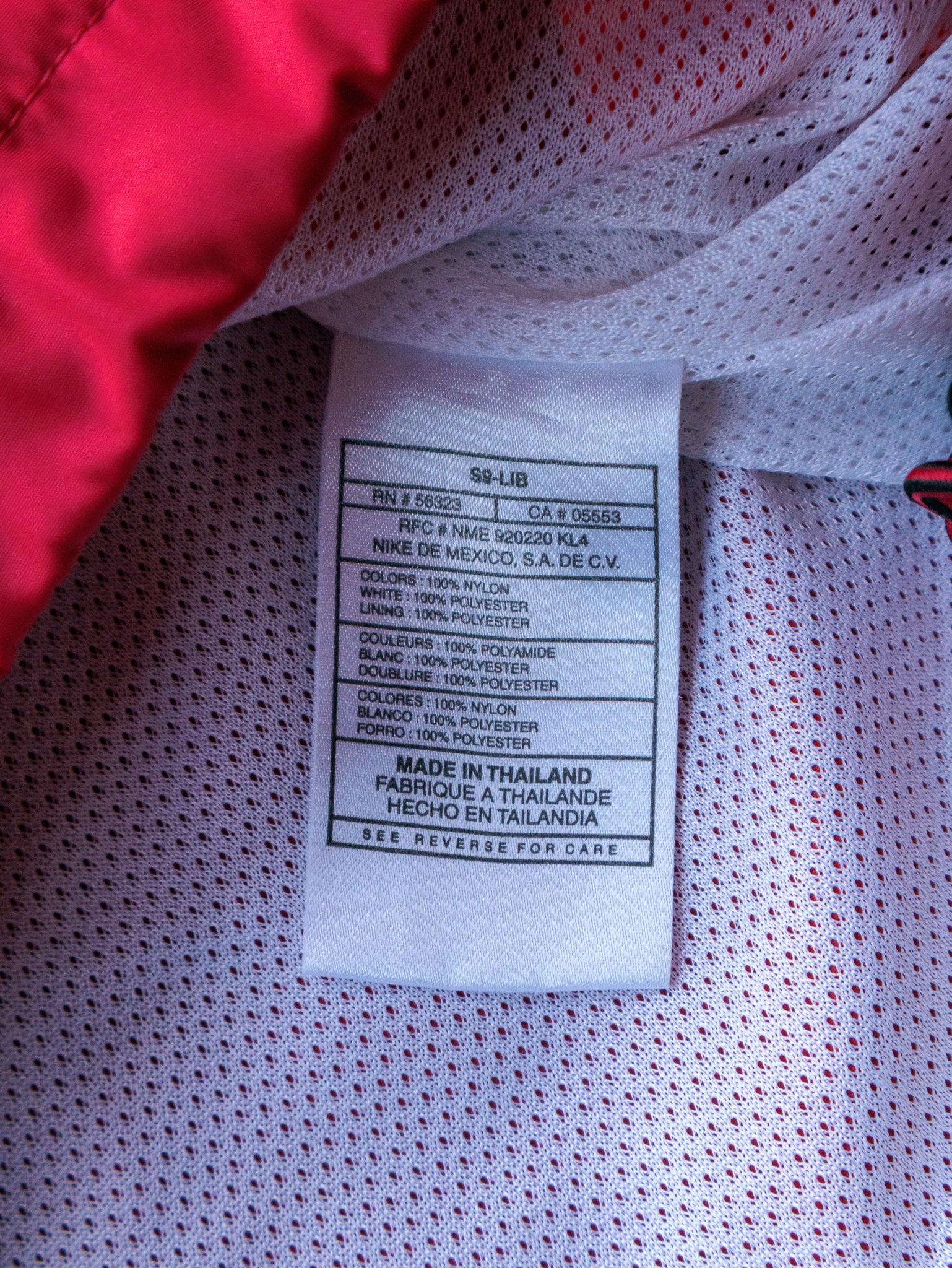 Vintage 00s Red Nike Windbreaker Jacket (16-18Y)