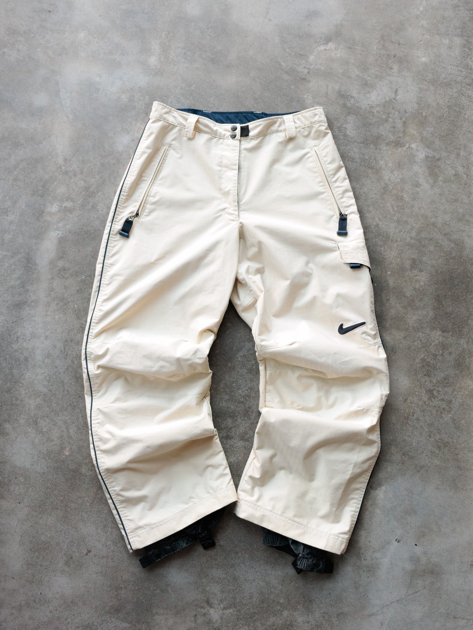 Vintage 00s Cream Nike ACG Ski Pants (Women's L)
