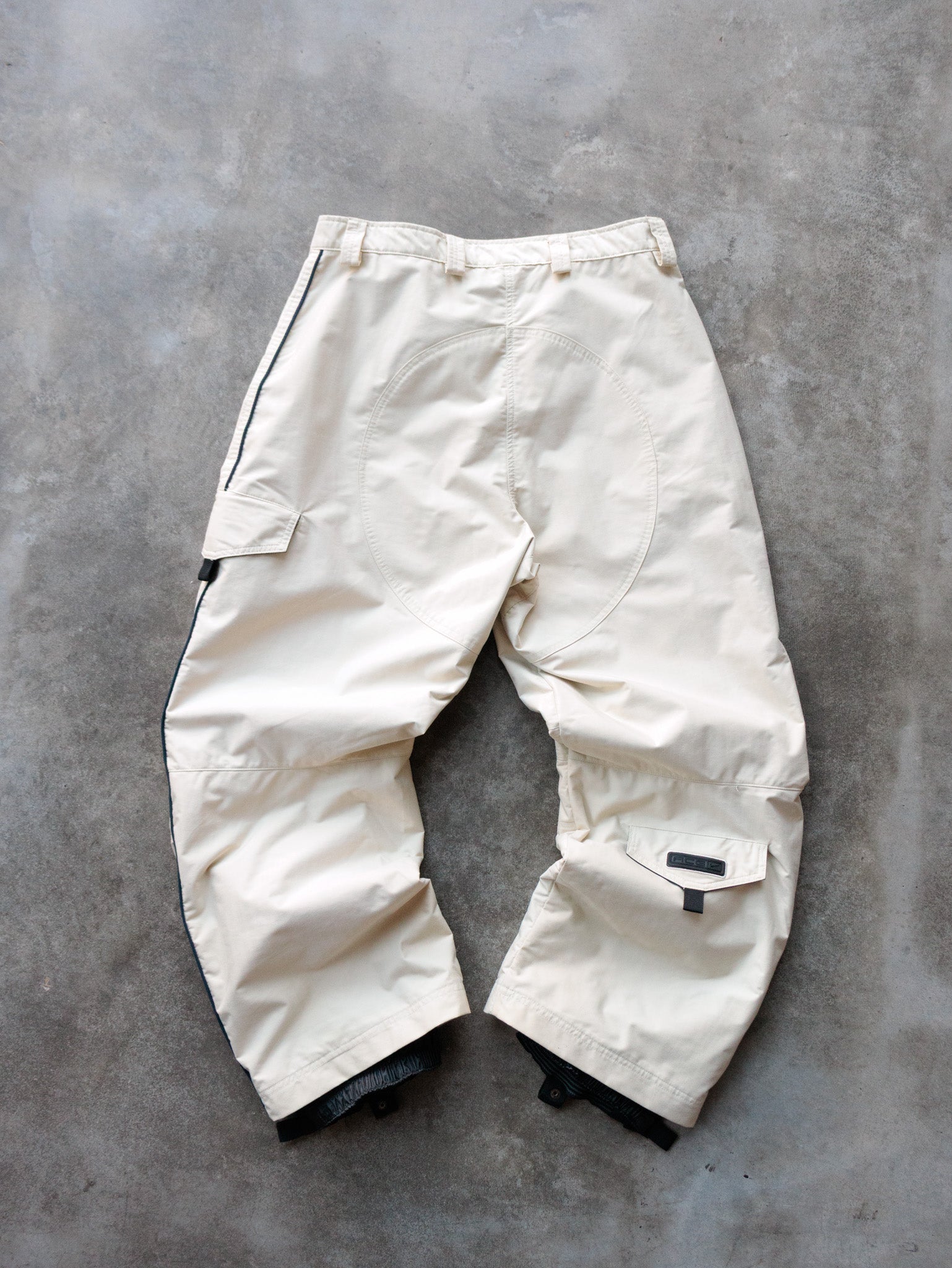 Vintage 00s Cream Nike ACG Ski Pants (Women's L)