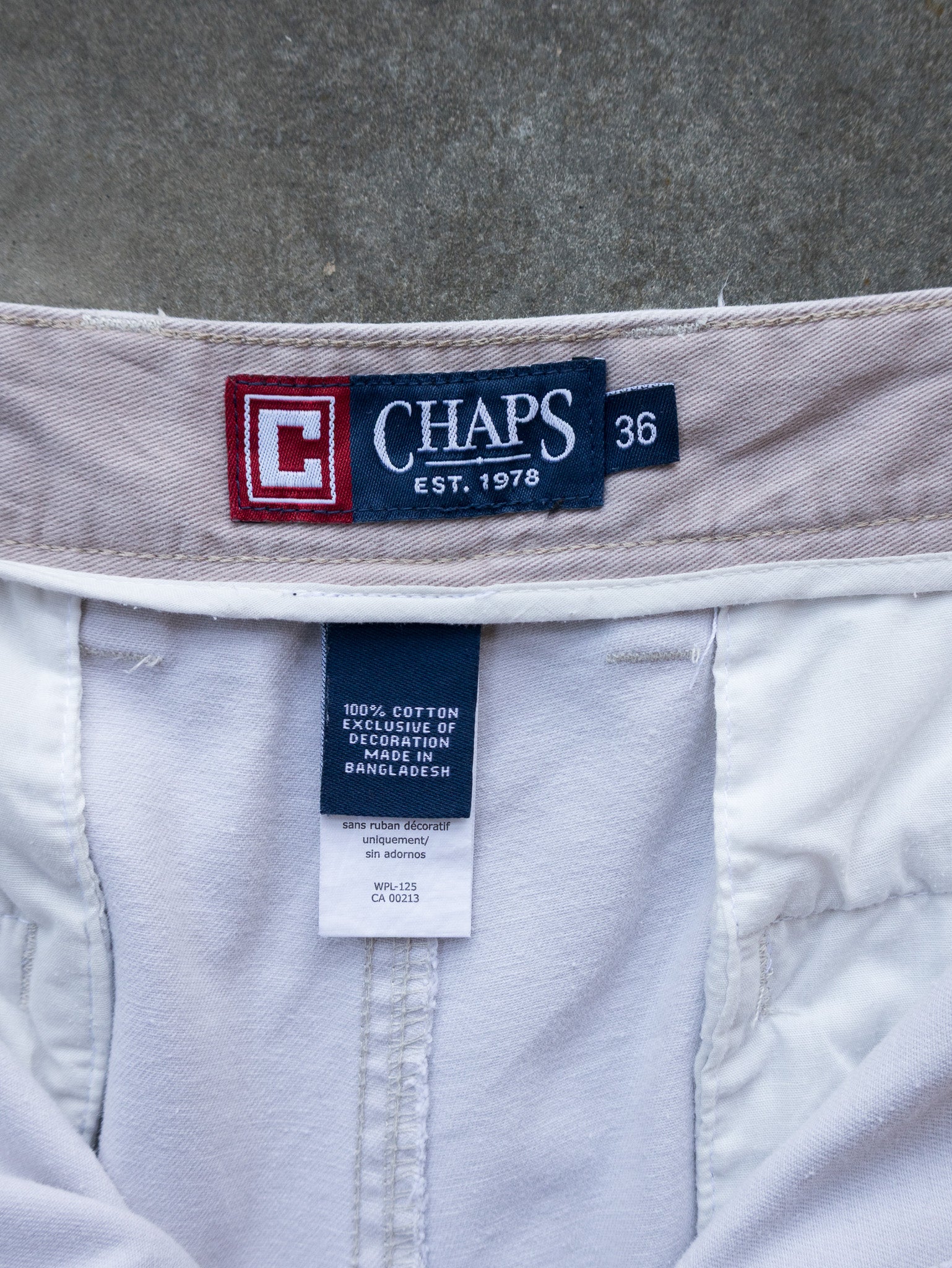 Vintage White Chaps Ralph Lauren Shorts (W36)
