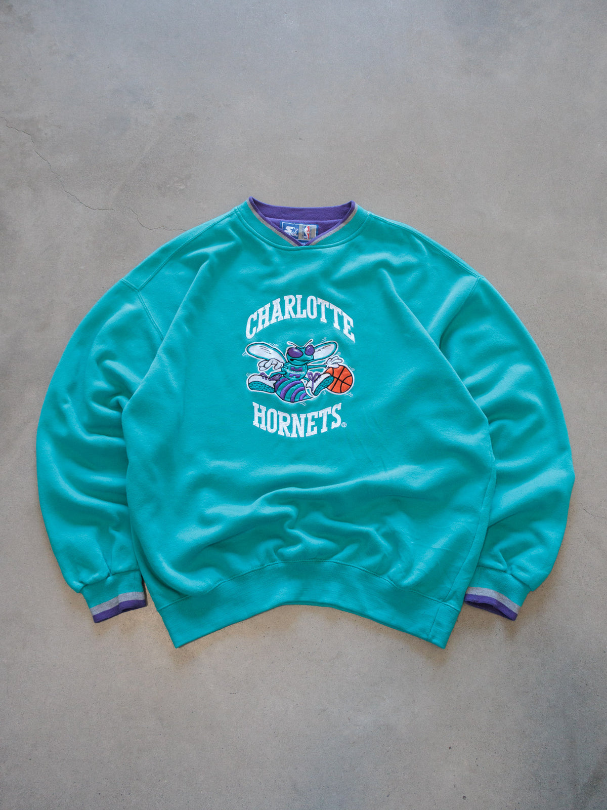 Vintage 90s Teal Charlotte Hornets Starter Sweatshirt (L)