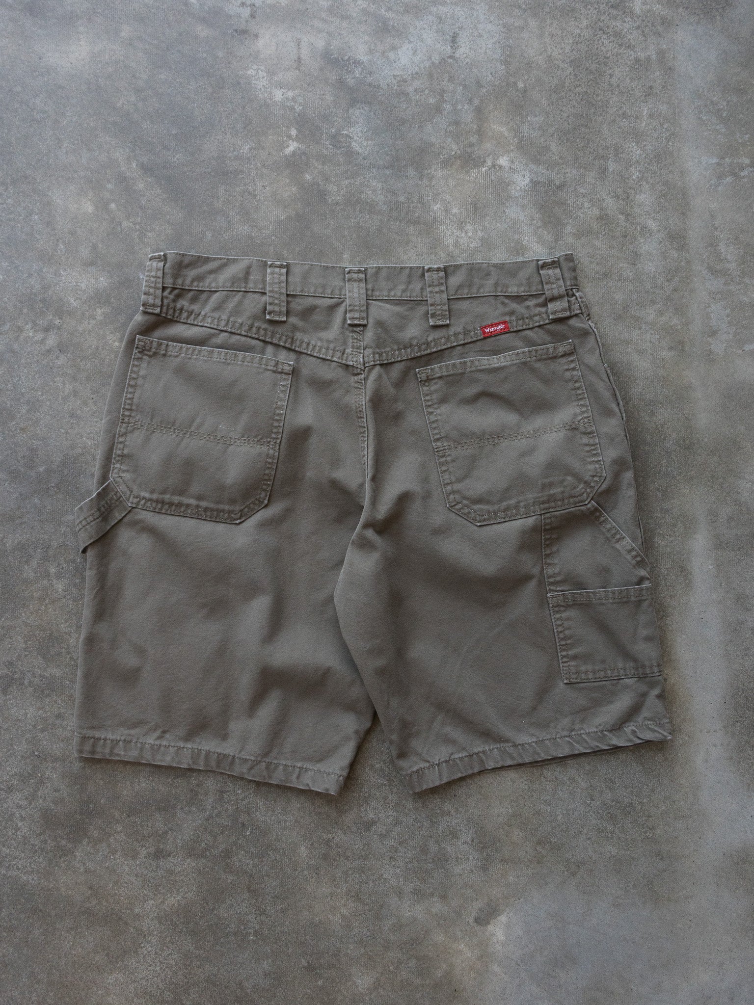 Vintage Green Wrangler Carpenter Shorts (W34)