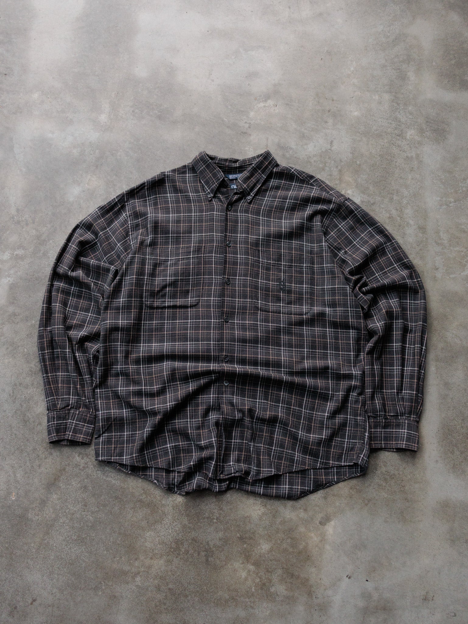 Vintage 90s Grey Plaid Nautica Flannel Shirt (L)