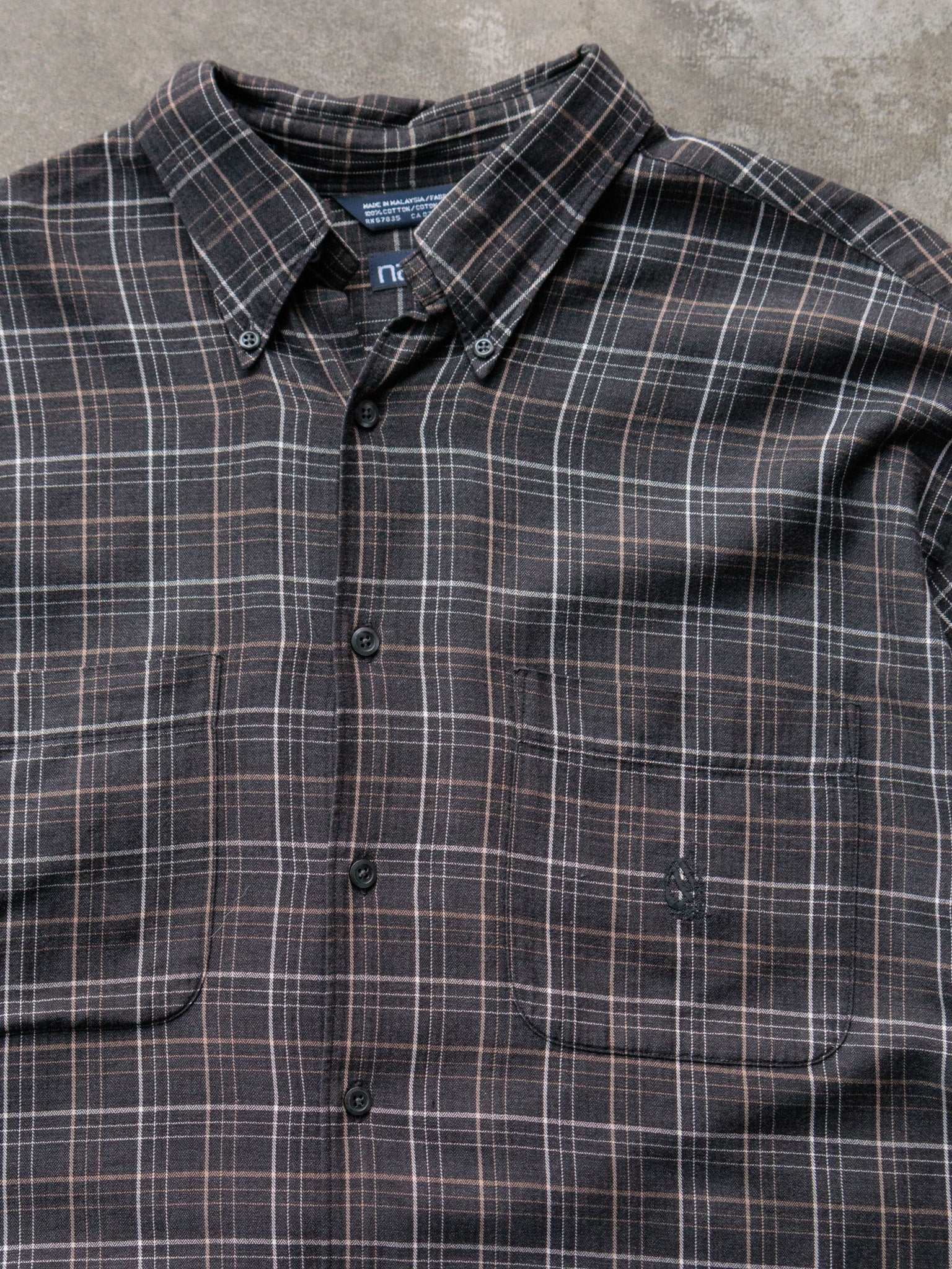 Vintage 90s Grey Plaid Nautica Flannel Shirt (L)