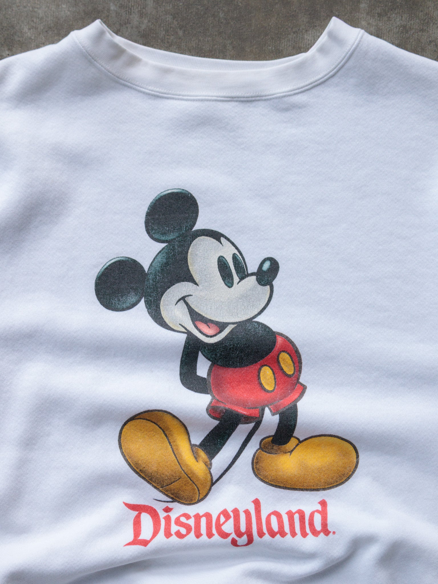 Vintage White Disneyland Mickey Mouse Sweatshirt (-)