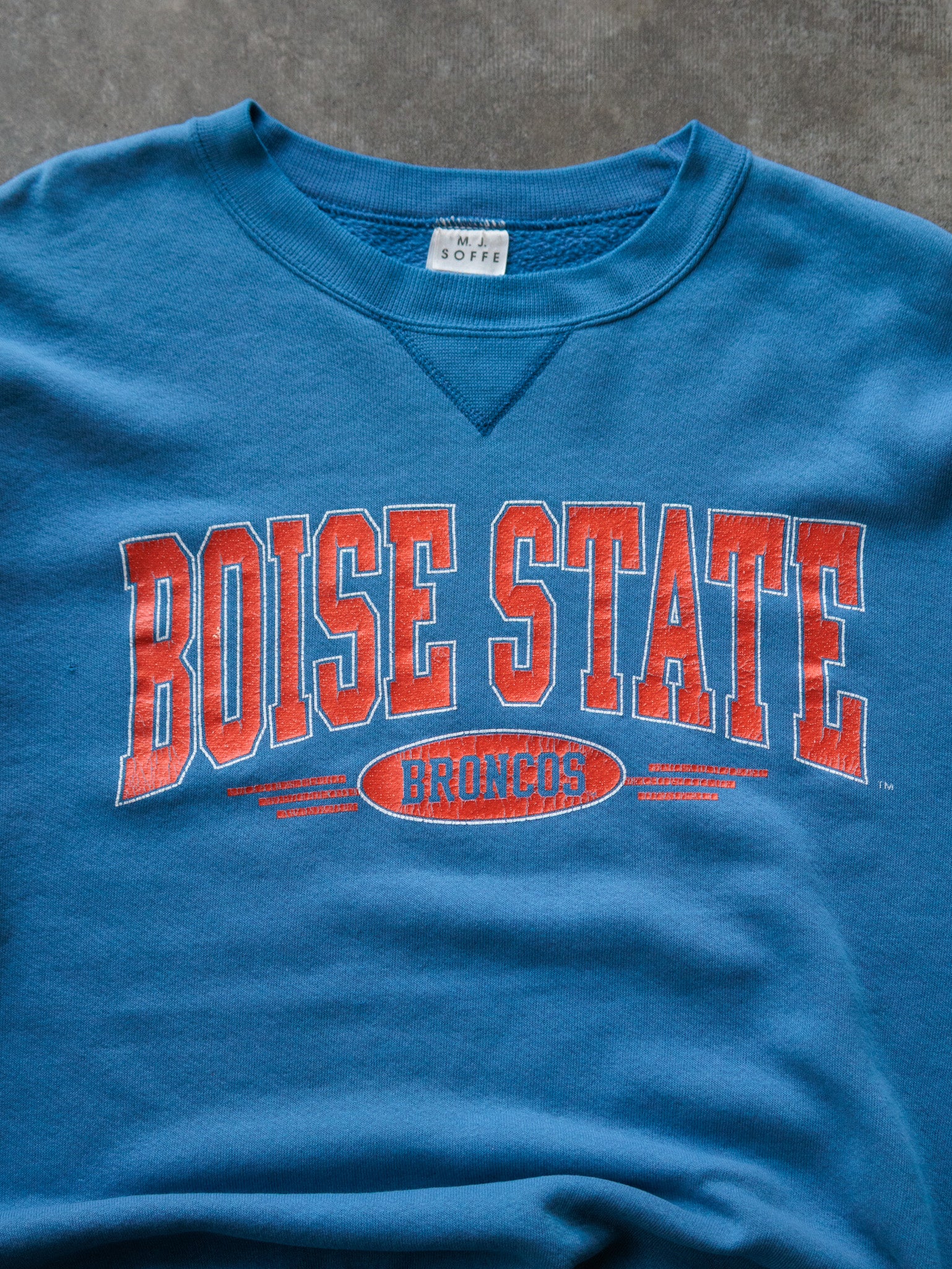 Vintage 90s Blue Boise State Broncos Sweatshirt (XL)