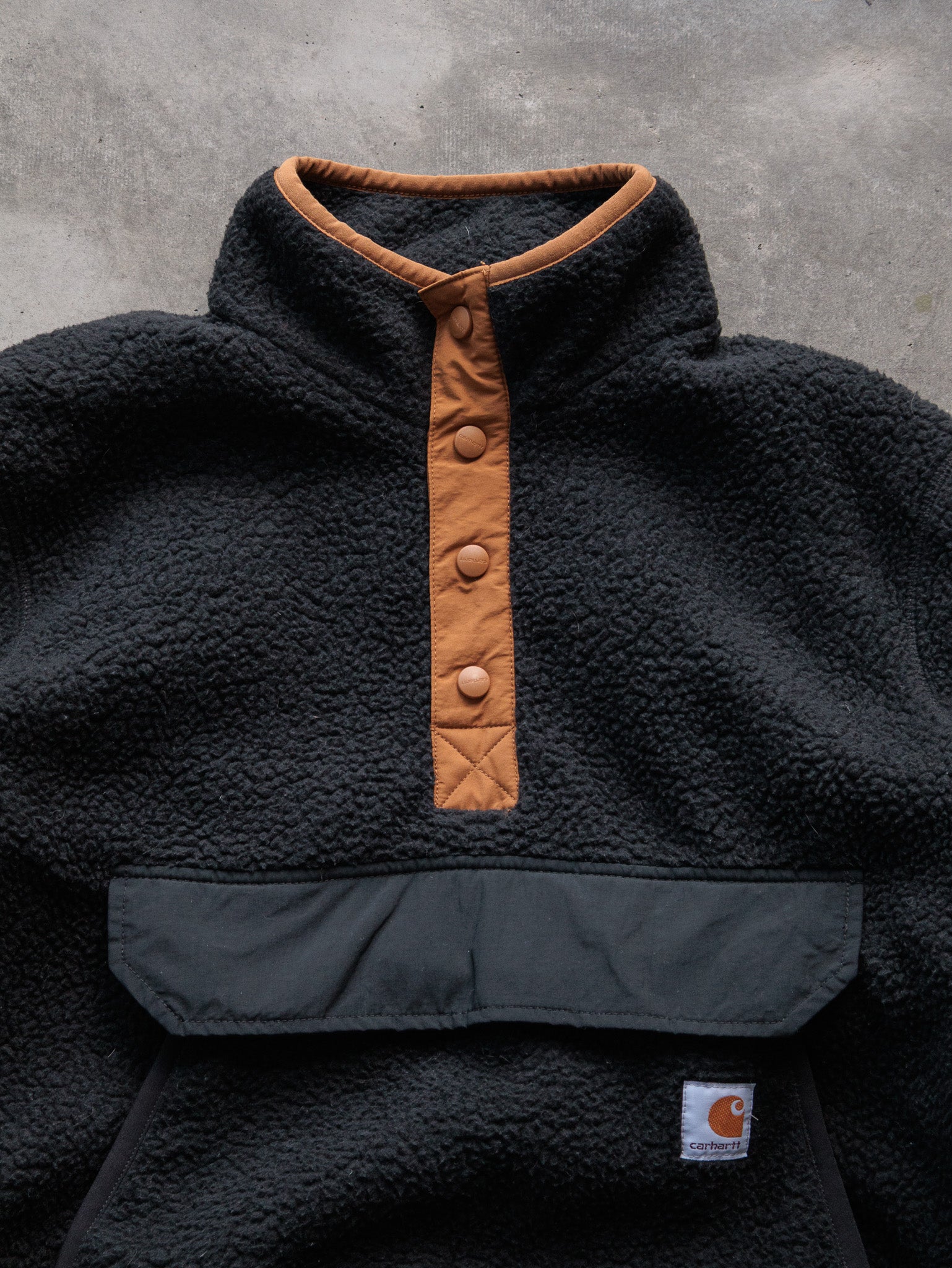 Vintage Black Carhartt Sherpa Mock Neck Sweatshirt (M)