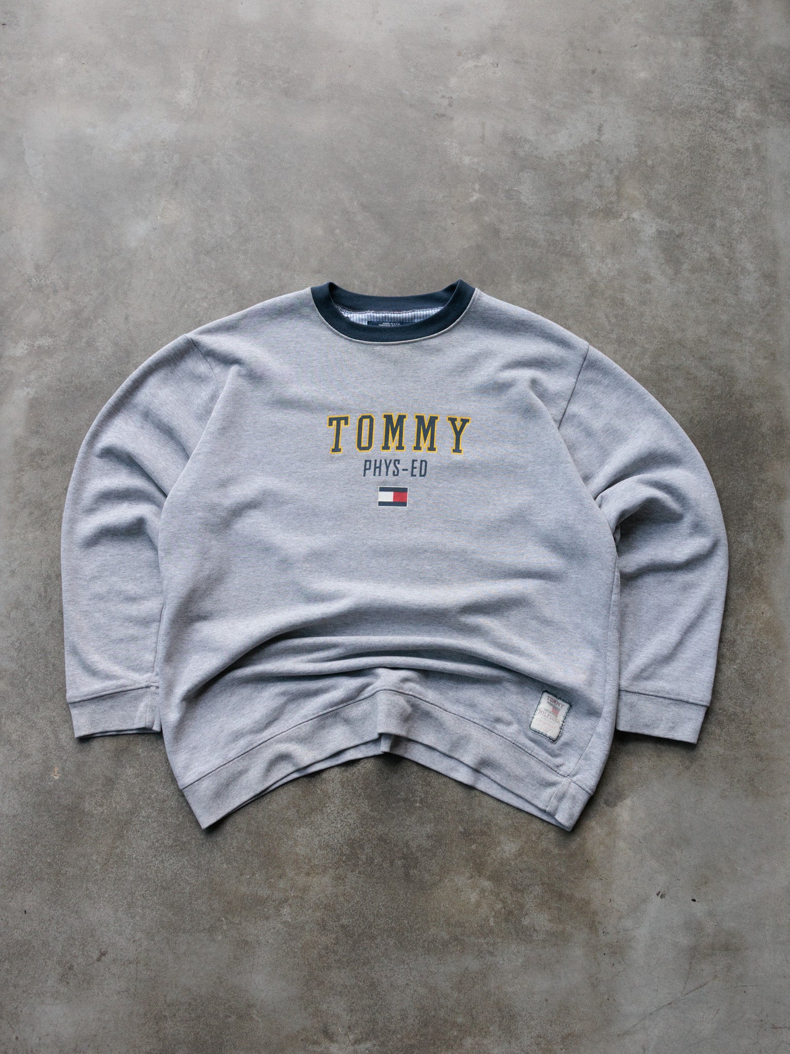 Vintage Tommy Hilfiger | PLANET VINTAGE