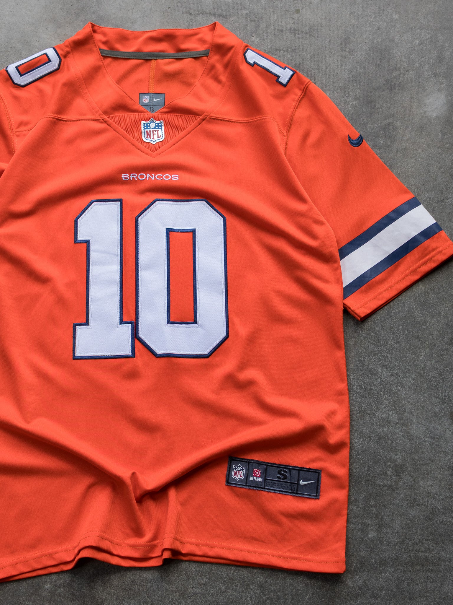 Vintage Nike Denver Broncos NFL Jersey (S)