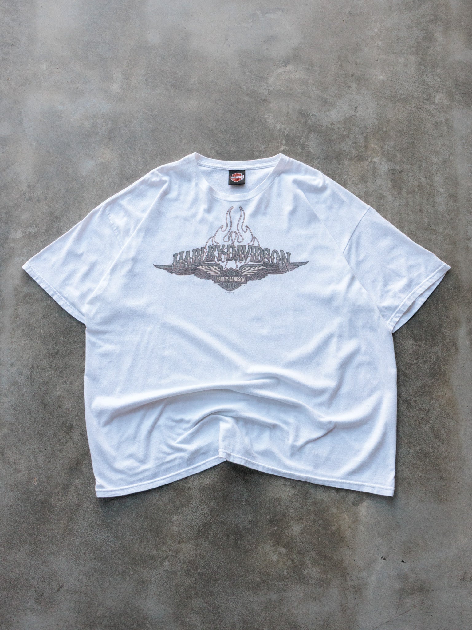 Vintage 2010 White Harley-Davidson Marysville Washington Tee (-)