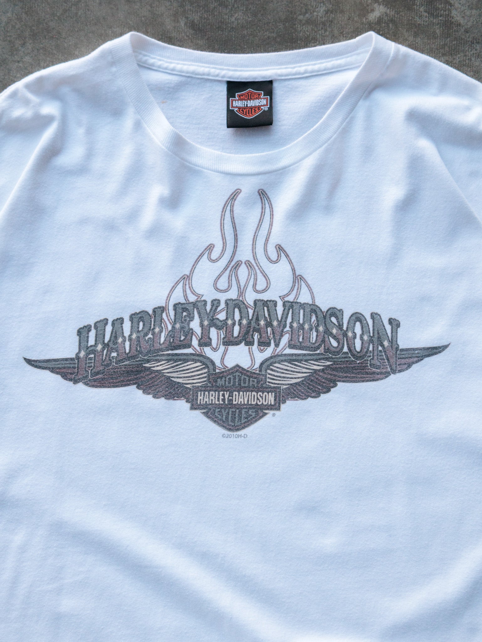 Vintage 2010 White Harley-Davidson Marysville Washington Tee (-)