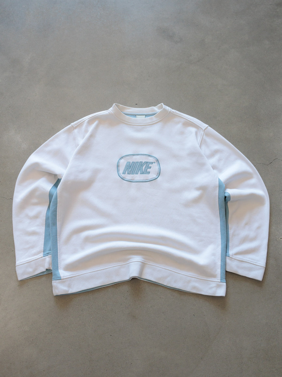 Vintage White Nike Sweatshirt (L)