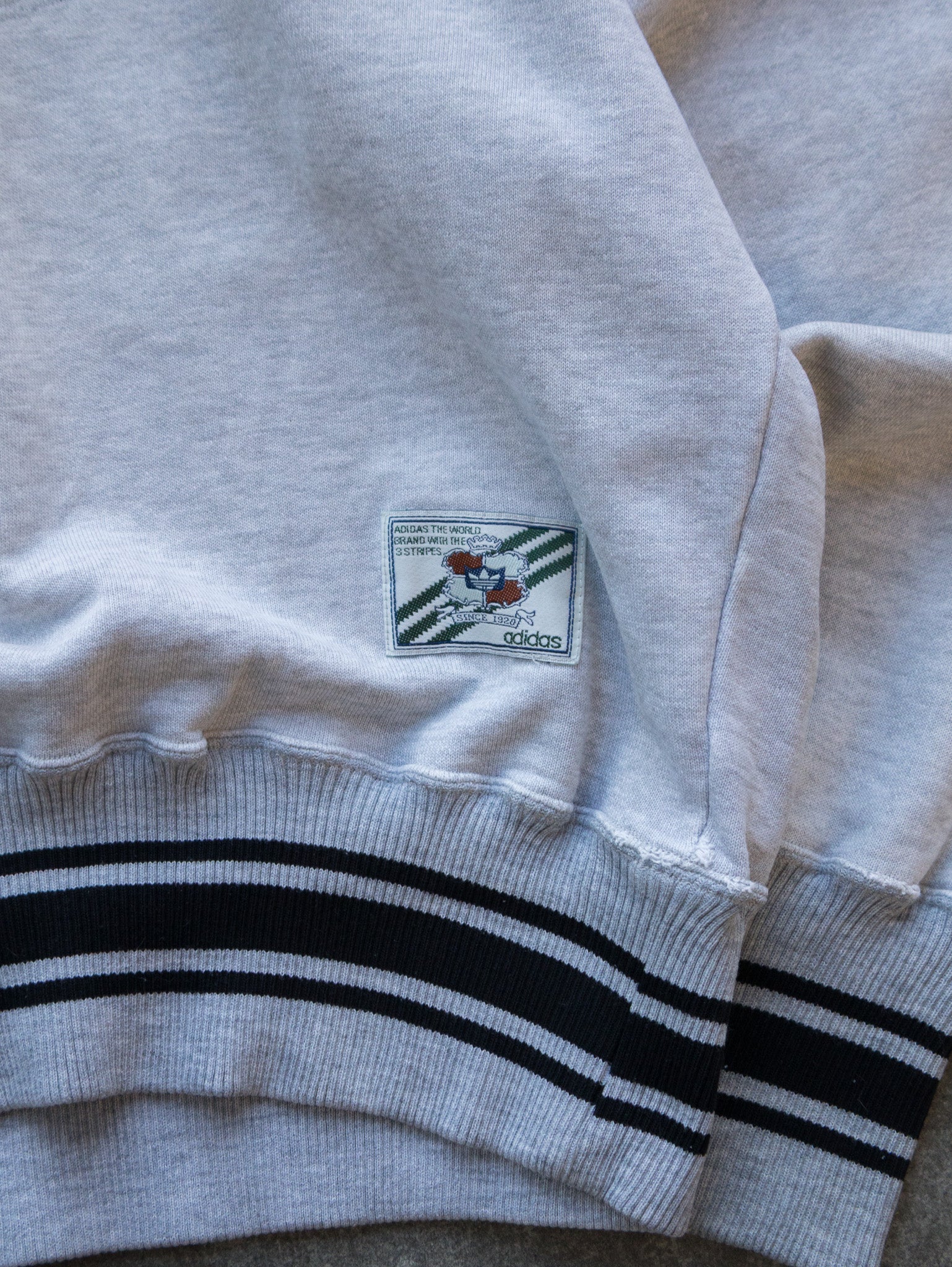 Vintage Grey Adidas Sweatshirt (M)