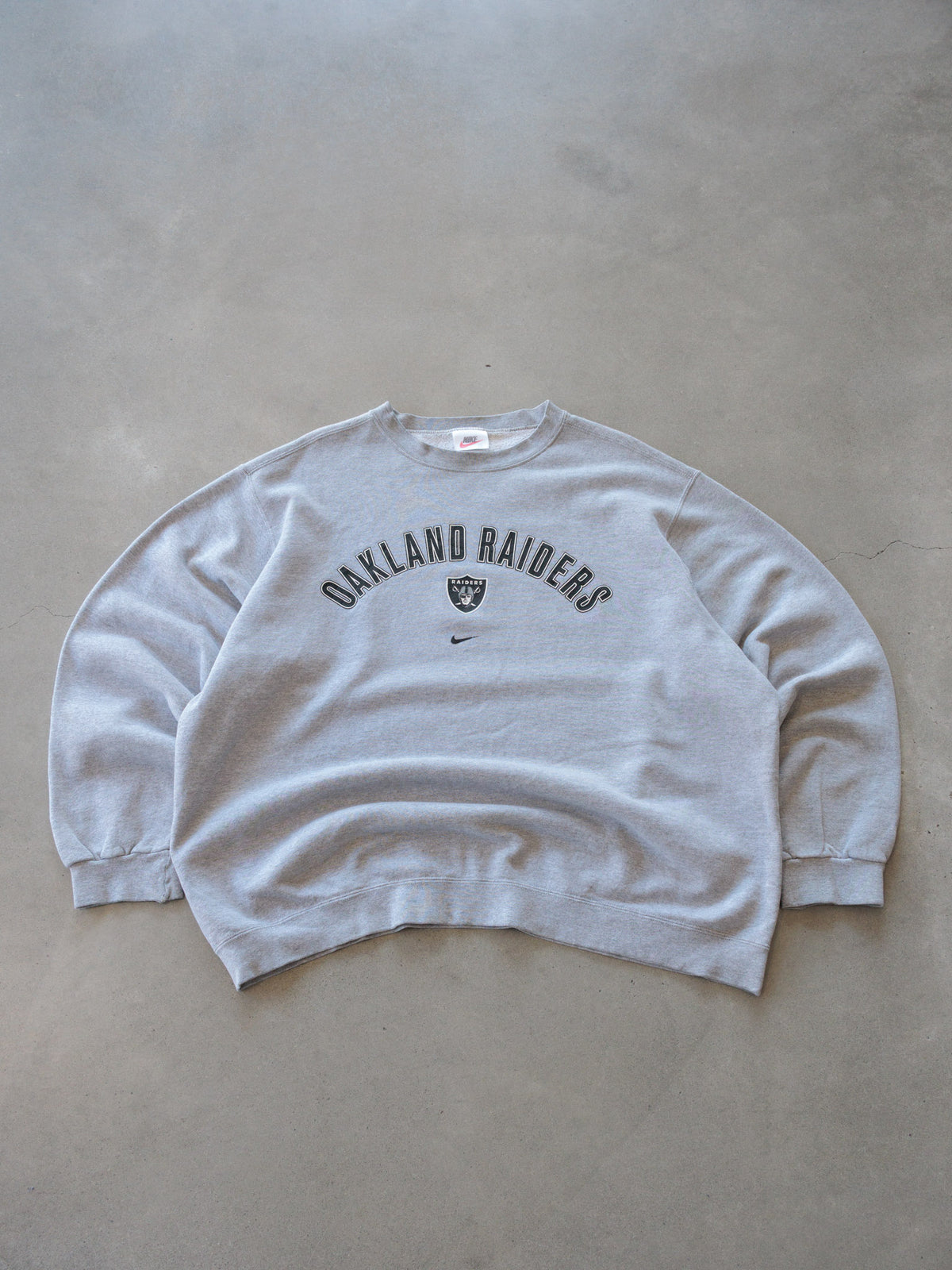 Vintage 90s Grey Nike Oakland Raiders Sweatshirt (2XL)