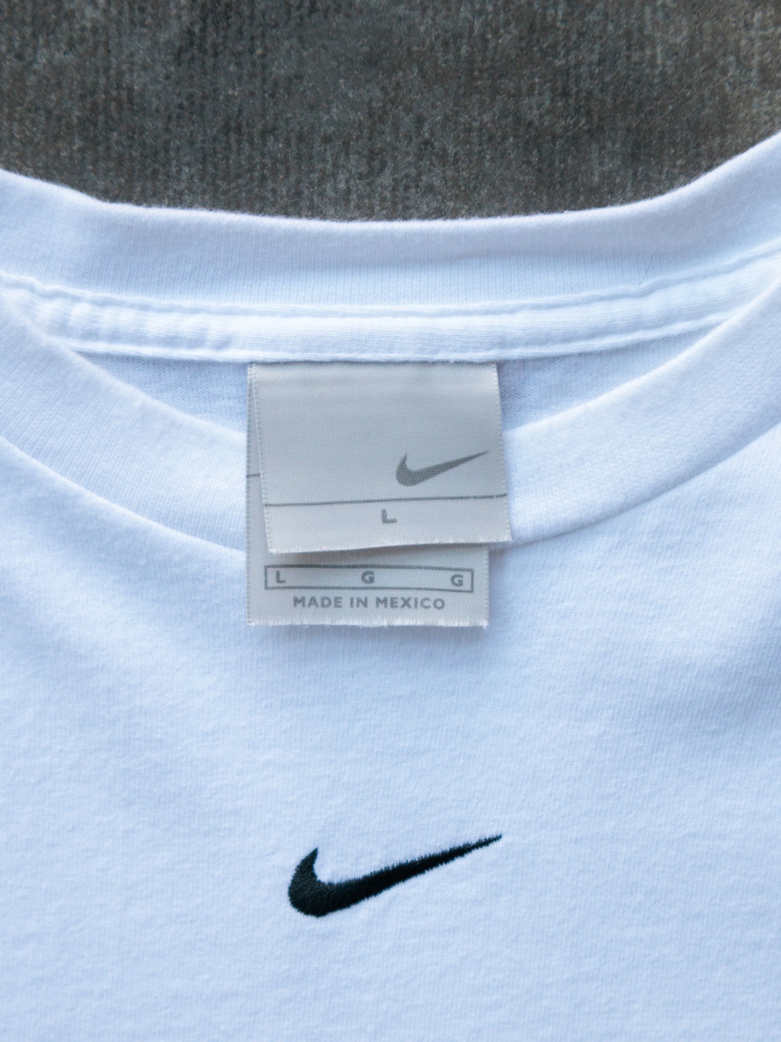 Vintage White Nike Long Sleeve (L)