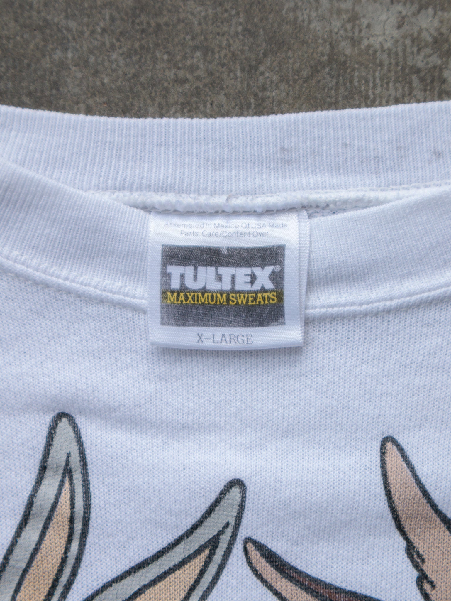 Vintage 1983 White Looney Tunes Sweatshirt (XL)