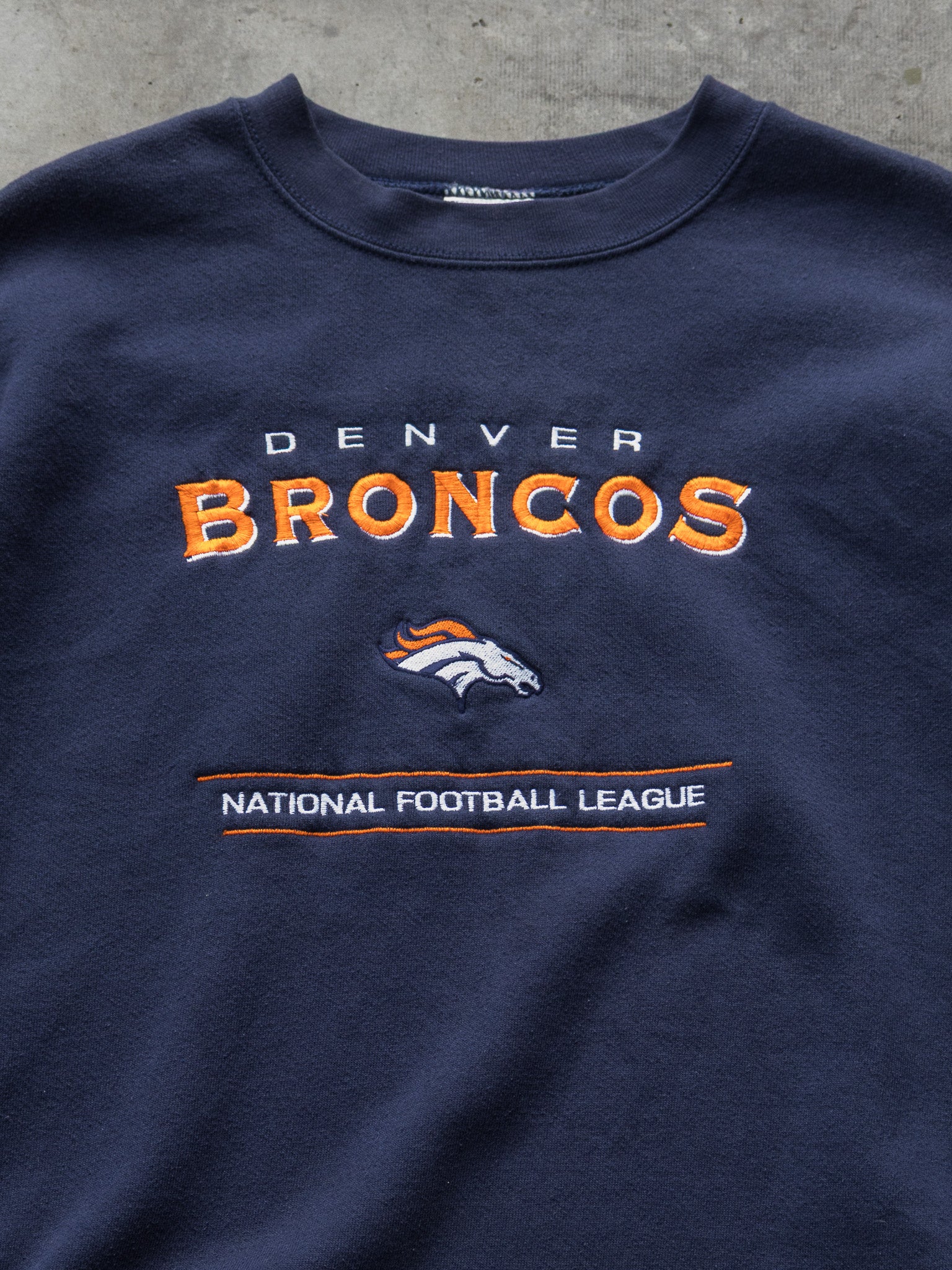 Vintage Navy Denver Broncos Sweatshirt (XL)
