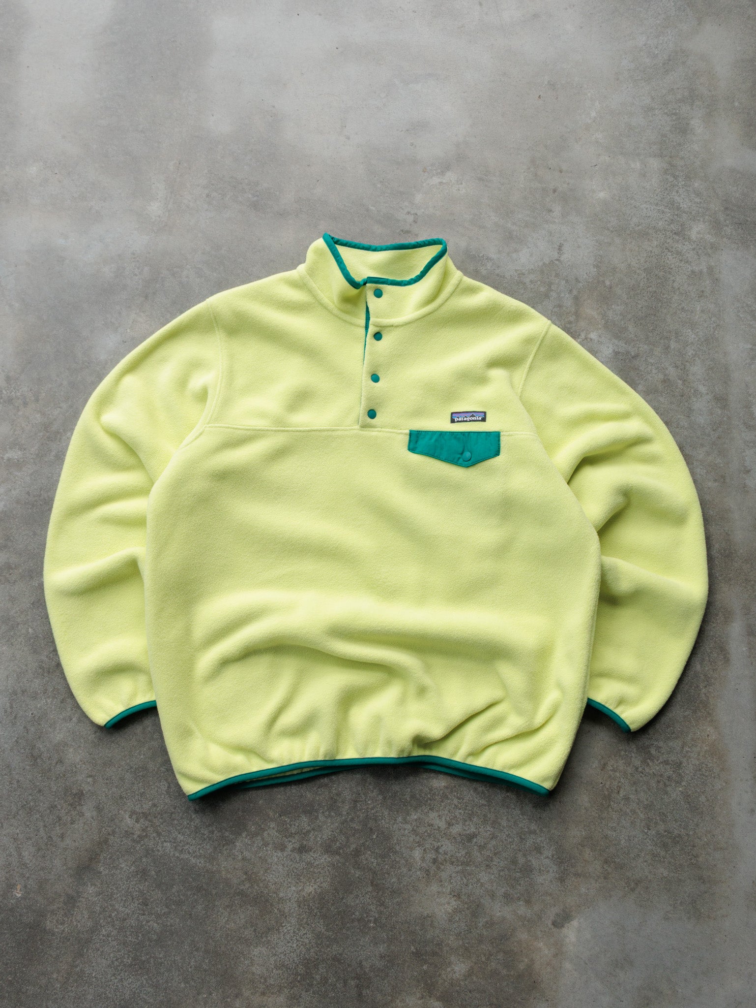 Vintage Yellow Patagonia Snap-T Fleece Sweatshirt (Women's XL)