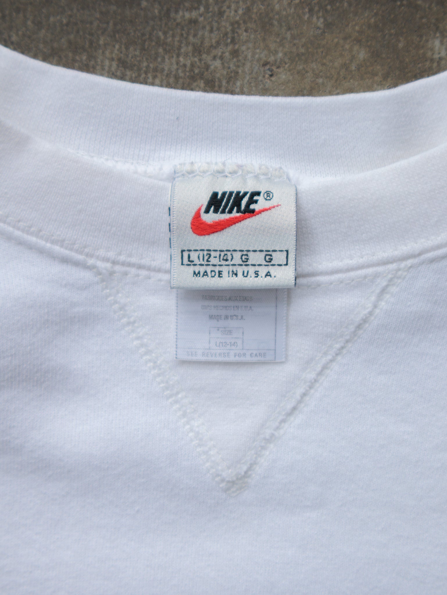 Vintage 90s White Nike Swoosh Sweatshirt (12-14Y)