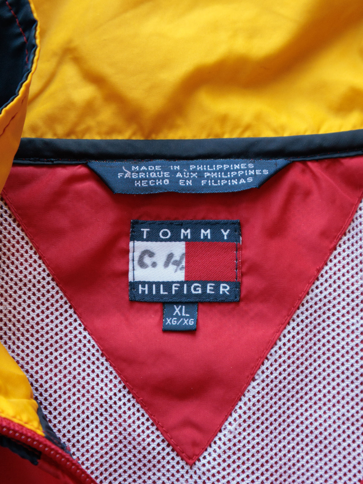 Vintage 90s Red Tommy Hilfiger Colourblock Windbreaker (XL)