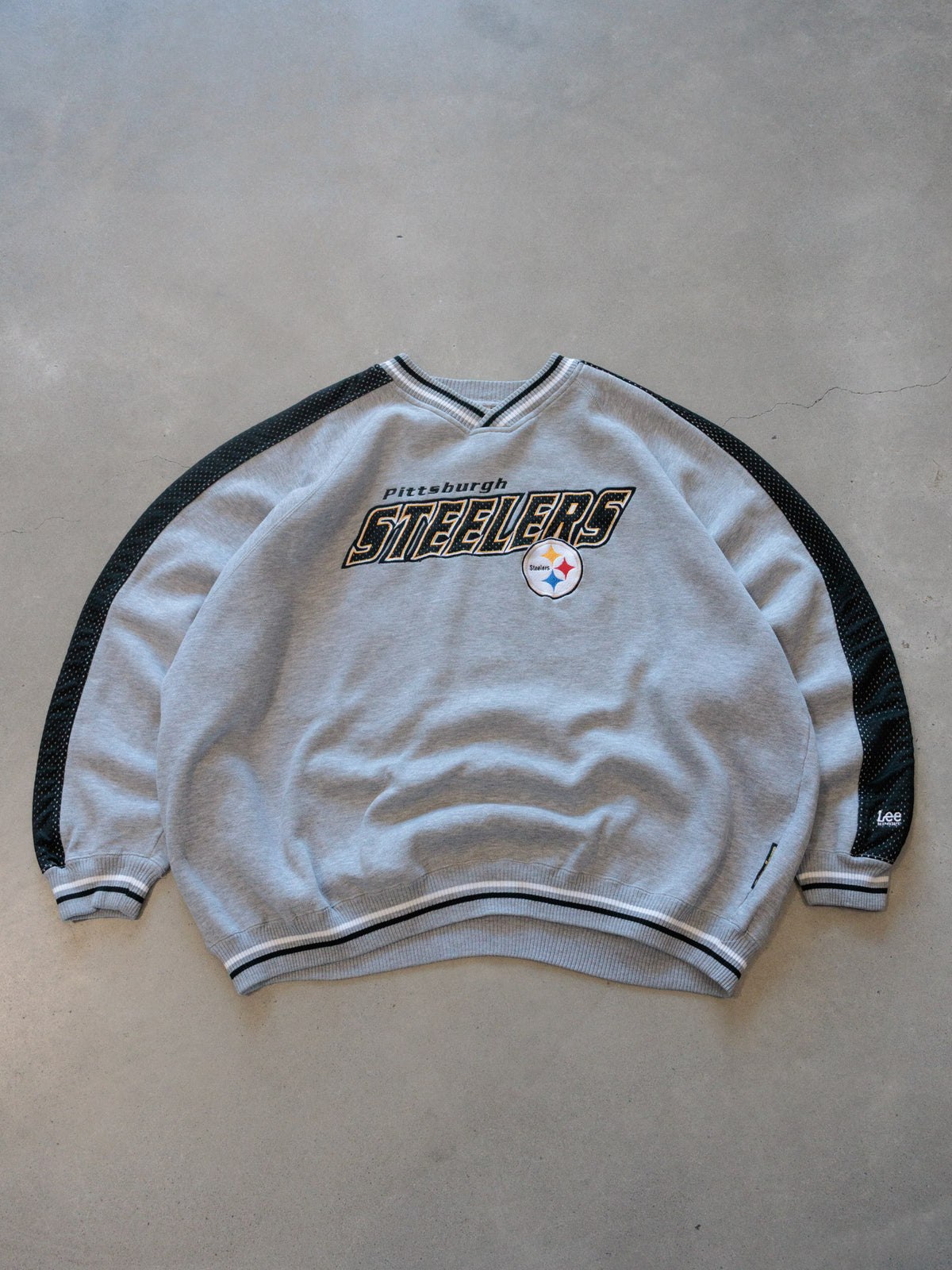 Vintage 00s Grey Lee Sport Pittsburgh Steelers Sweatshirt (2XL)