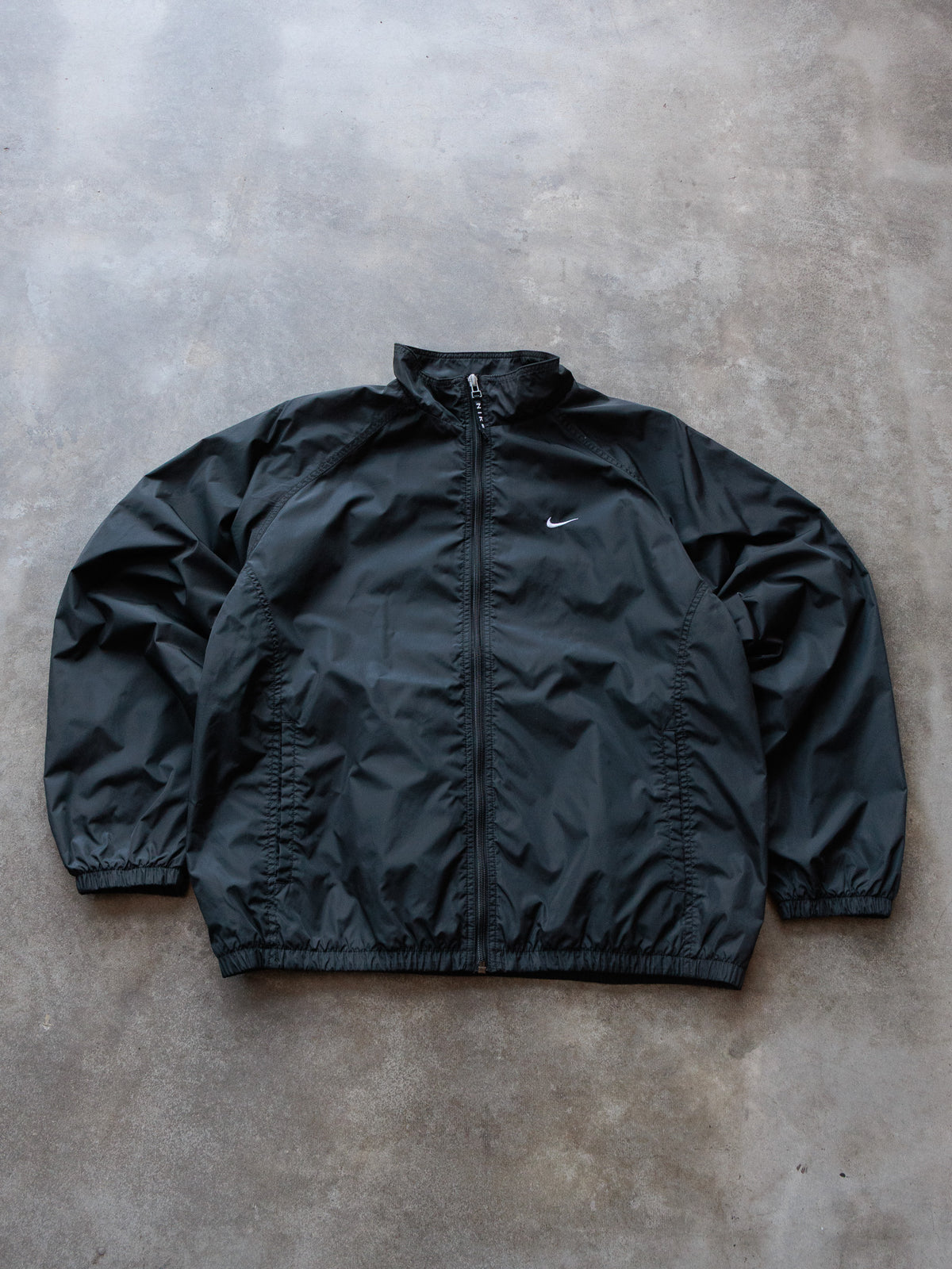 Vintage 90s Black Nike Windbreaker (Womens XL)
