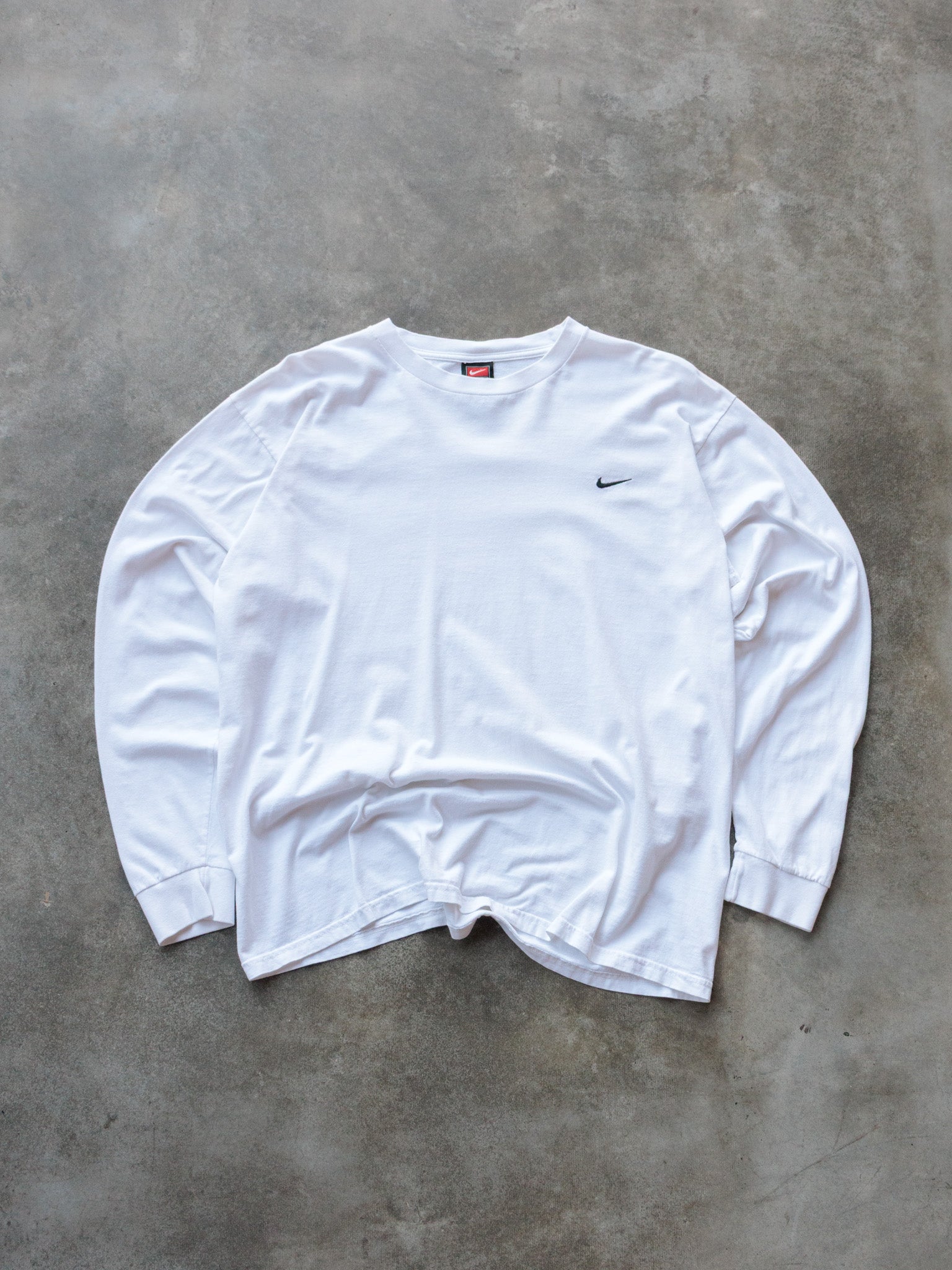 Vintage White Nike Long Sleeve Tee (M)