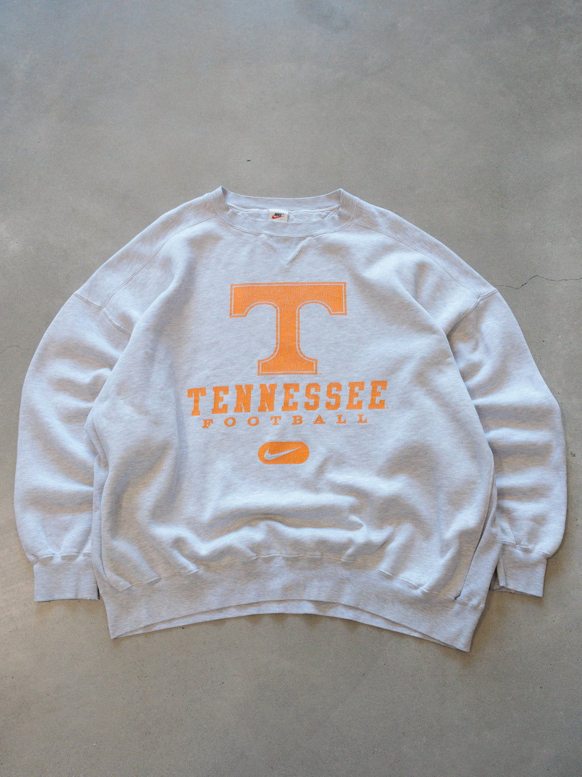Vintage 90s Grey Tennessee Football Nike Sweatshirt (3XL)